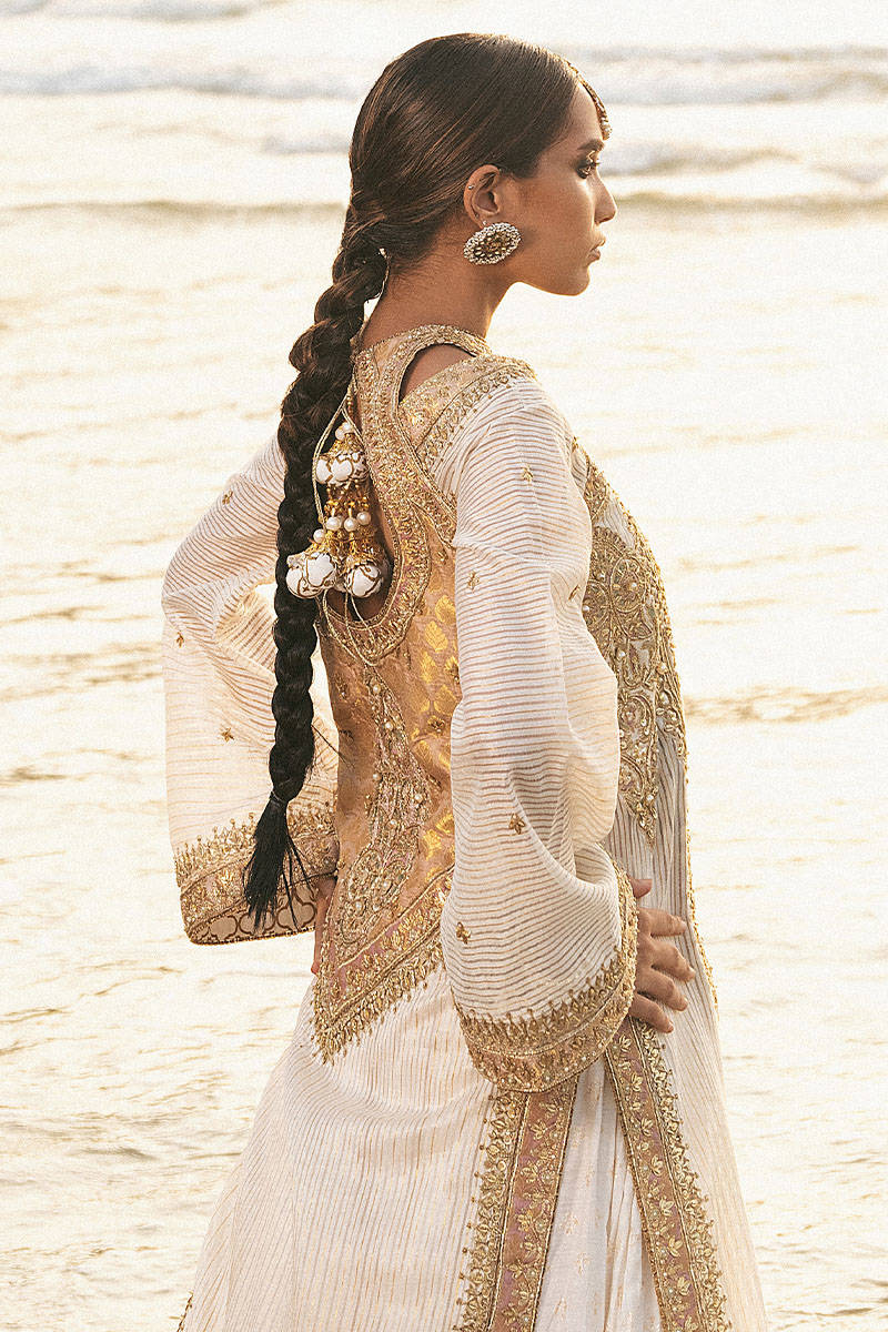 MNR | Gehraiyaan Shaadi Collection | Farida - Rang-e-Khaas