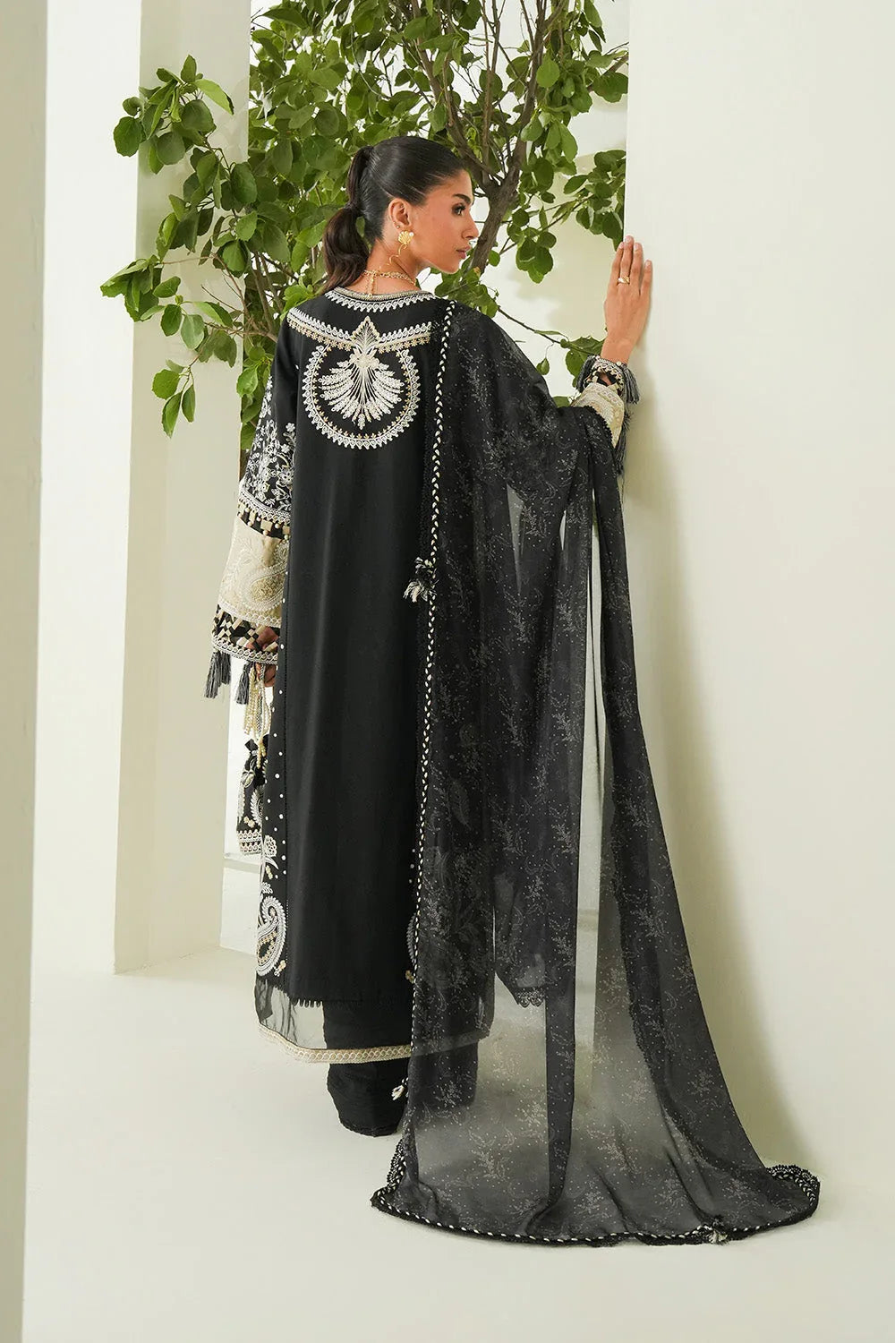 Maryum N Maria | Soiree Lawn |Mirage - Rang-e-Khaas