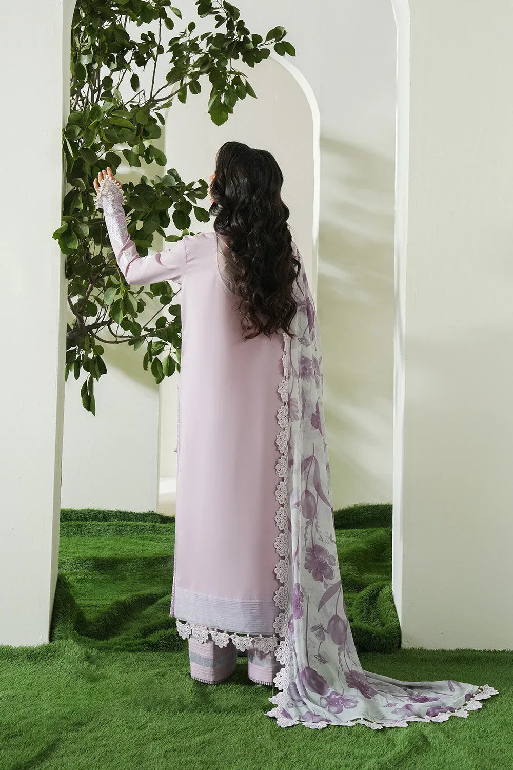 Maryum N Maria | Soiree Lawn |  Fragnant - Rang-e-Khaas
