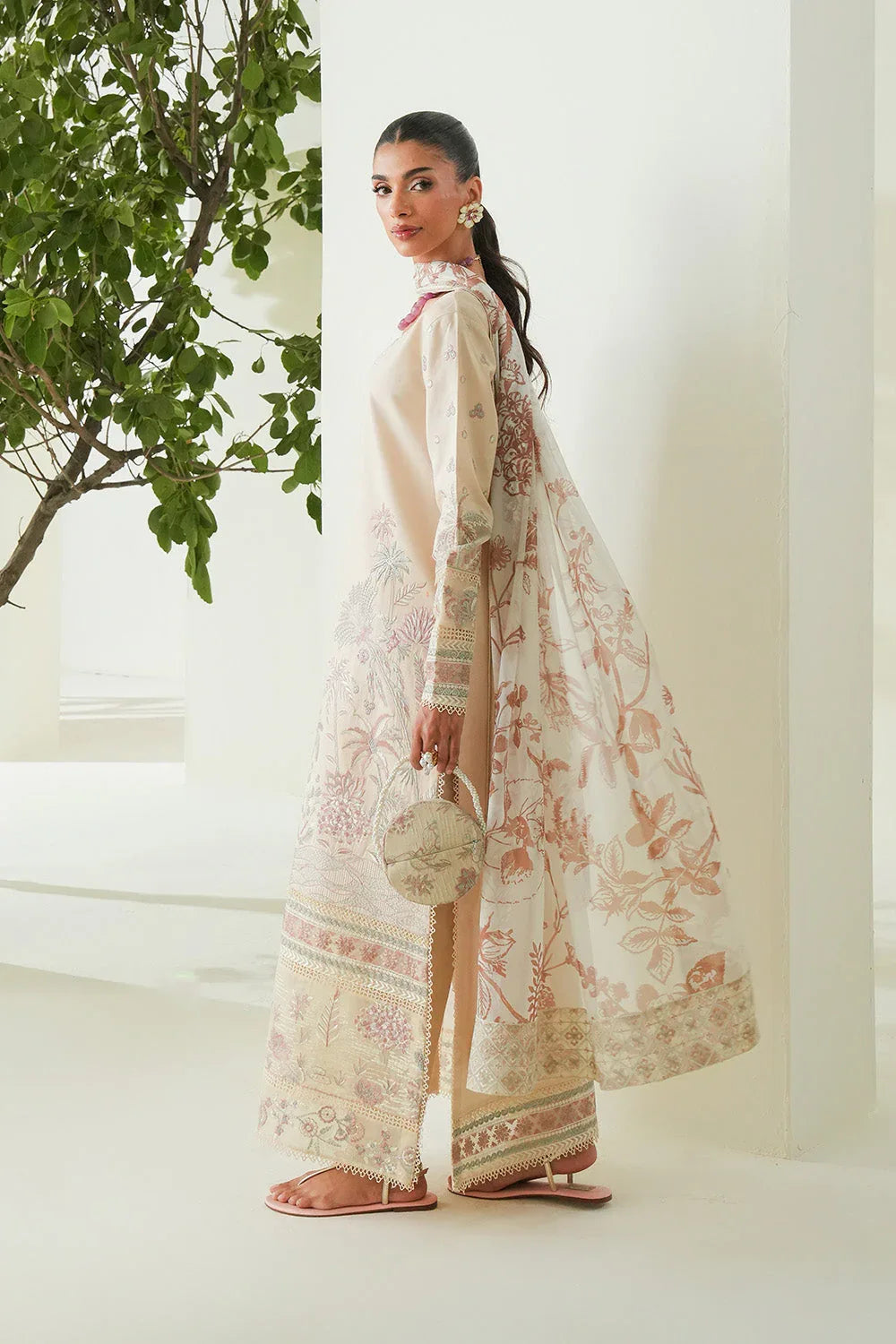 Maryum N Maria | Soiree Lawn |  Shore - Rang-e-Khaas