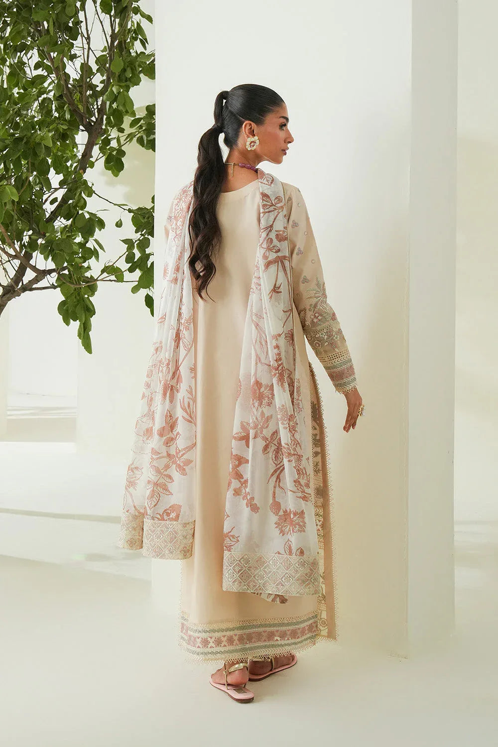 Maryum N Maria | Soiree Lawn |  Shore - Rang-e-Khaas
