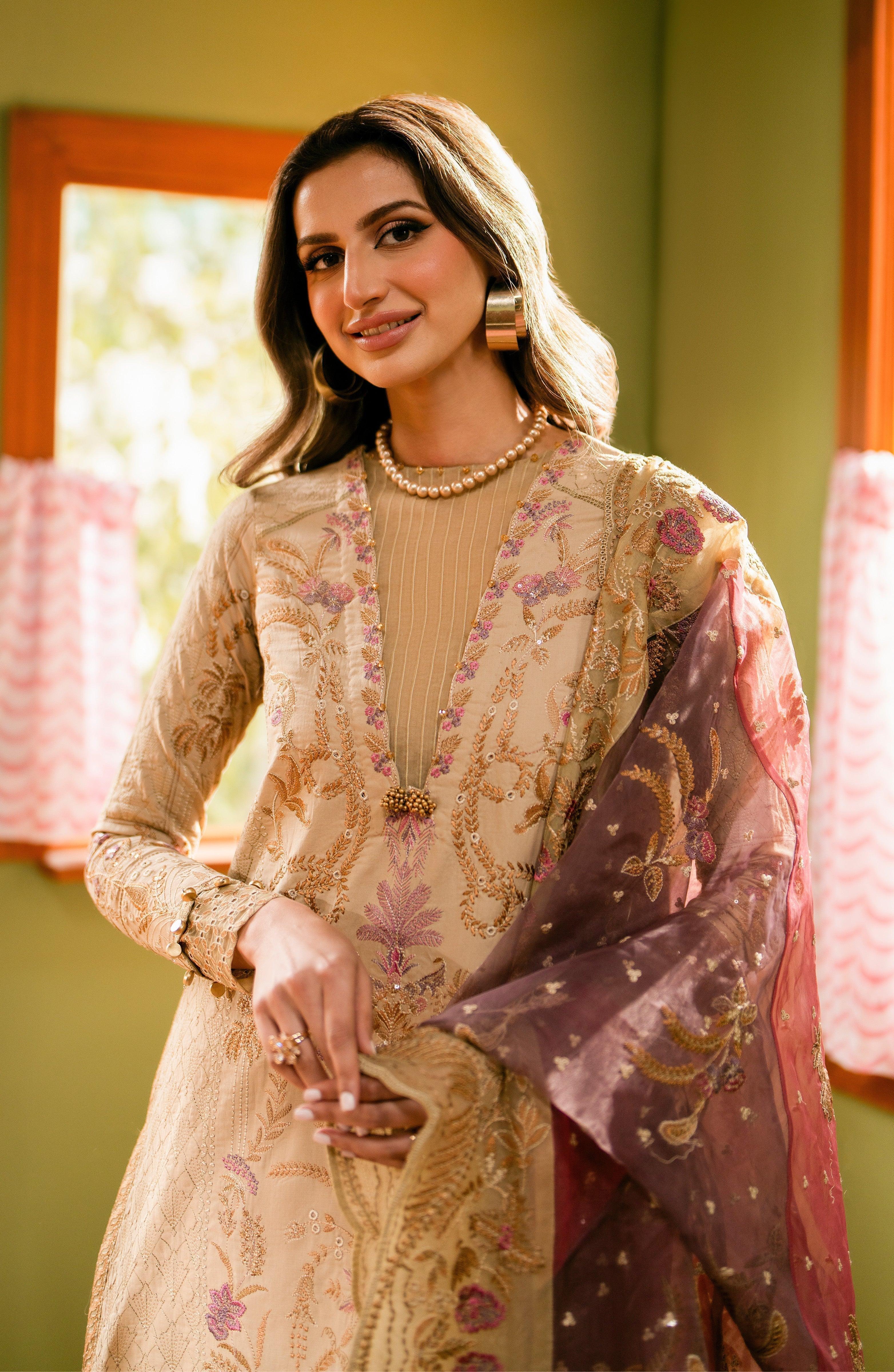 Maryum N Maria | Luxury Lawn 24 | Kissa - Rang-e-Khaas