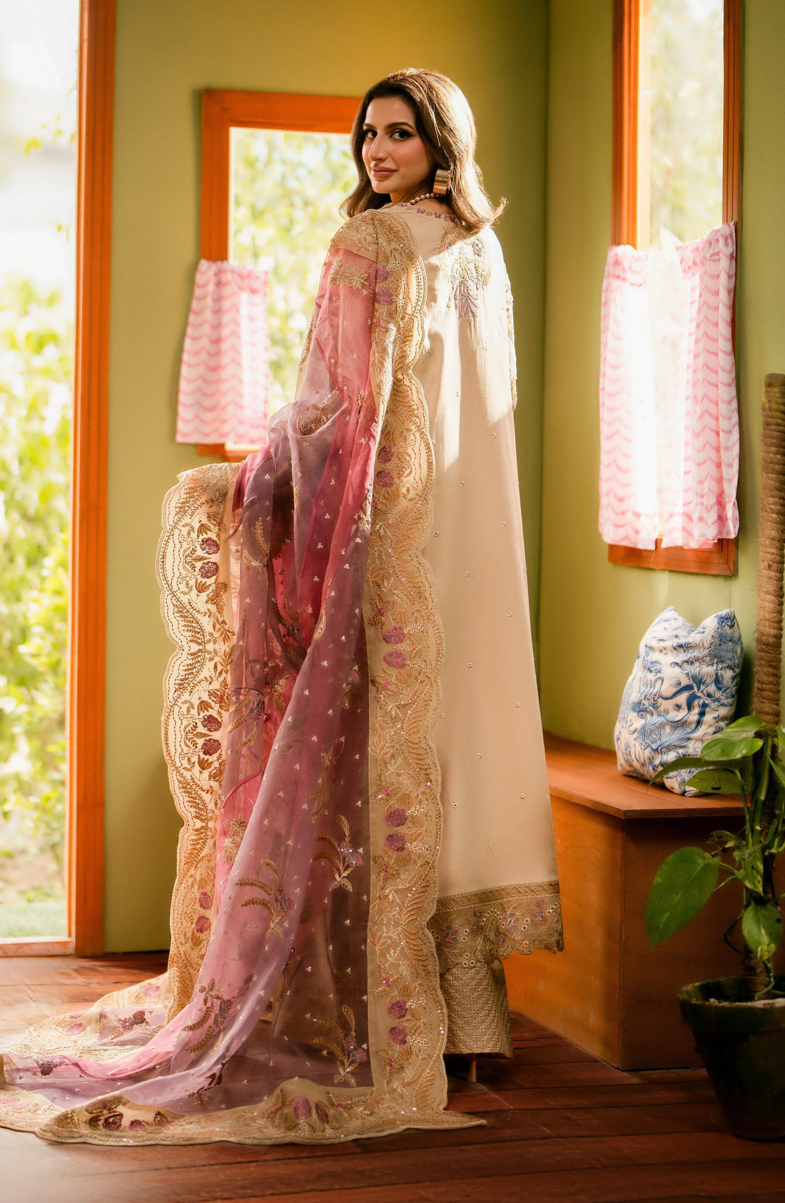 Maryum N Maria | Luxury Lawn 24 | Kissa - Rang-e-Khaas