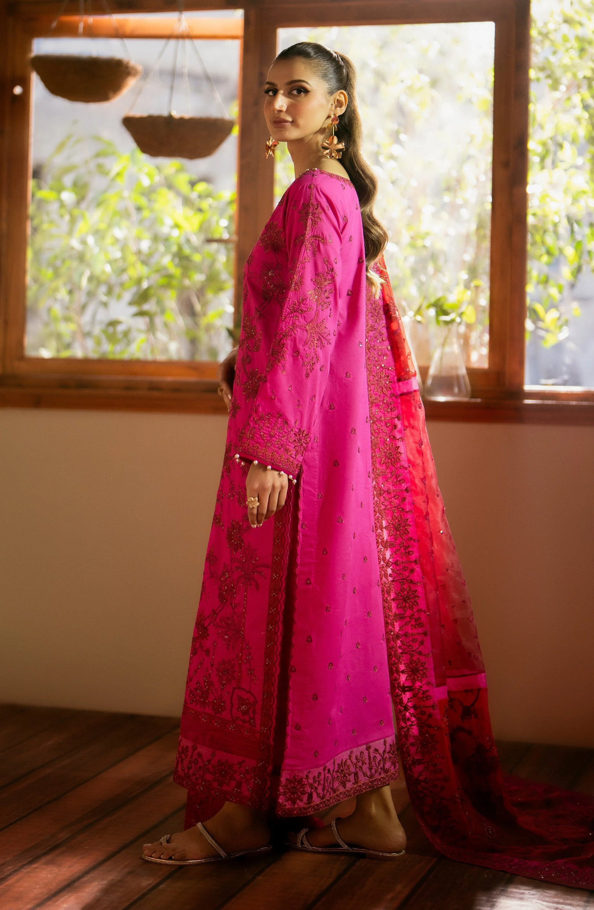 Maryum N Maria | Luxury Lawn 24 | Mona - Rang-e-Khaas