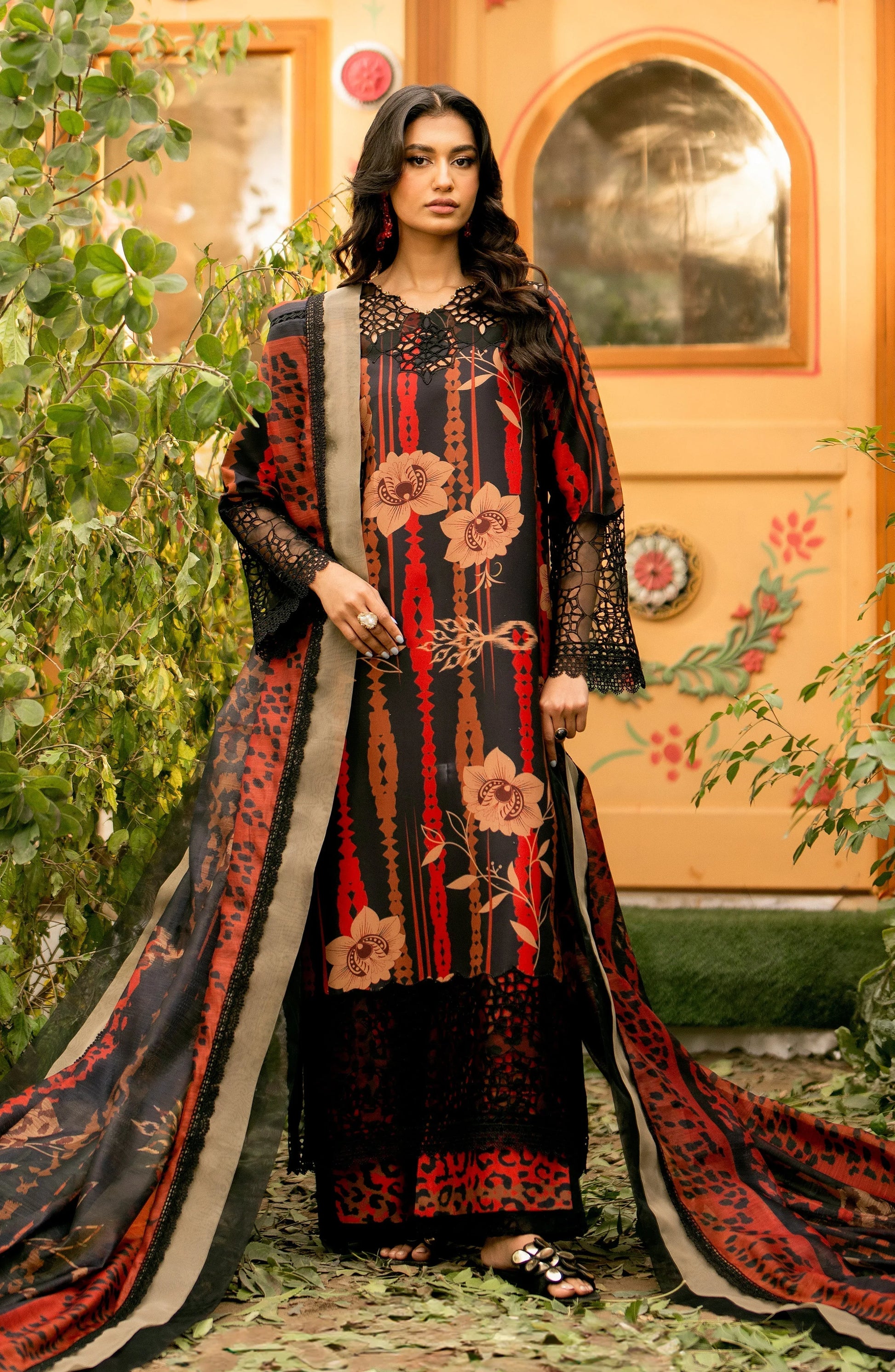 Maryum N Maria | Luxury Lawn 24 | Chione - Rang-e-Khaas