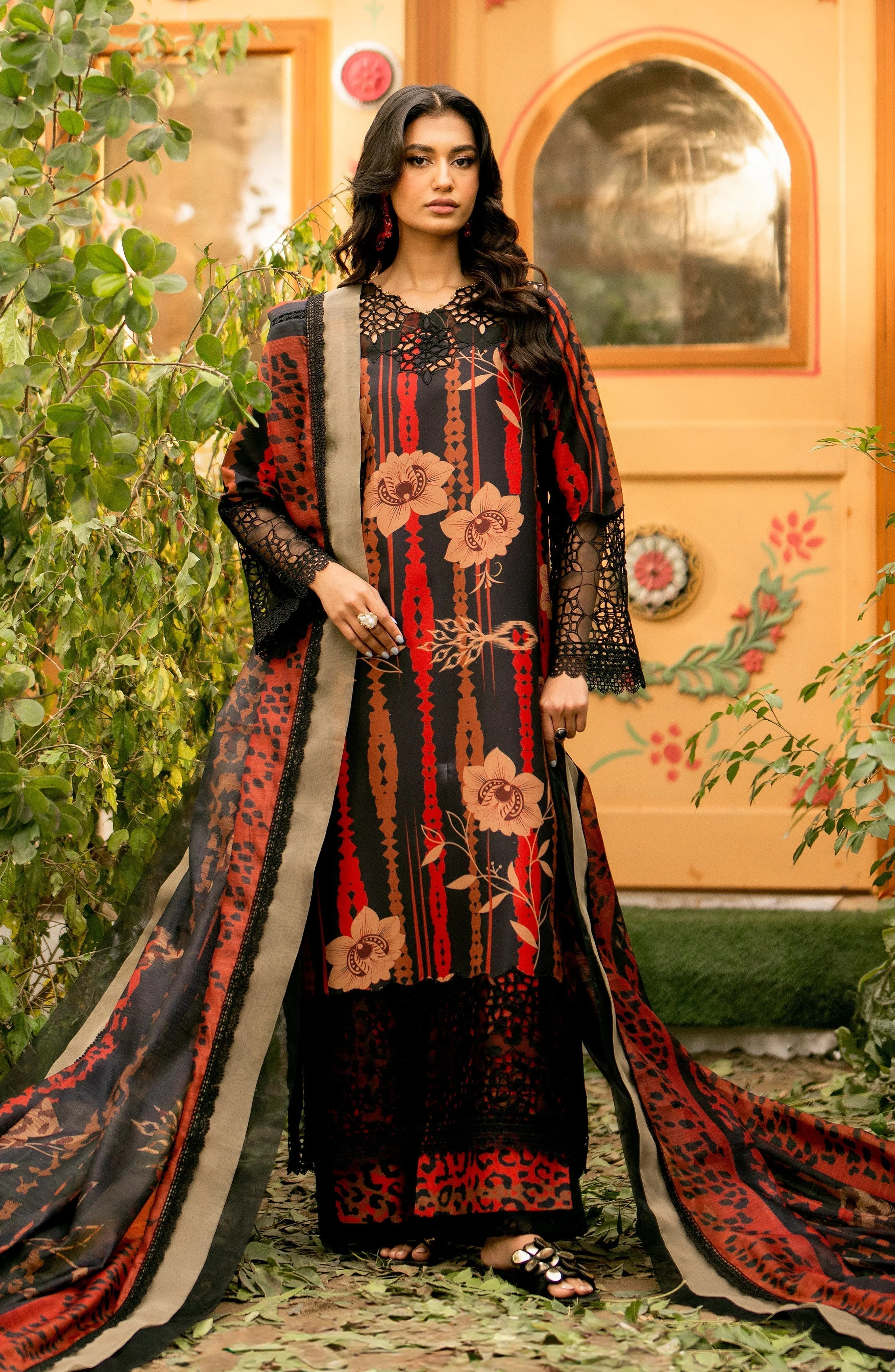 Maryum N Maria | Luxury Lawn 24 | Chione - Rang-e-Khaas