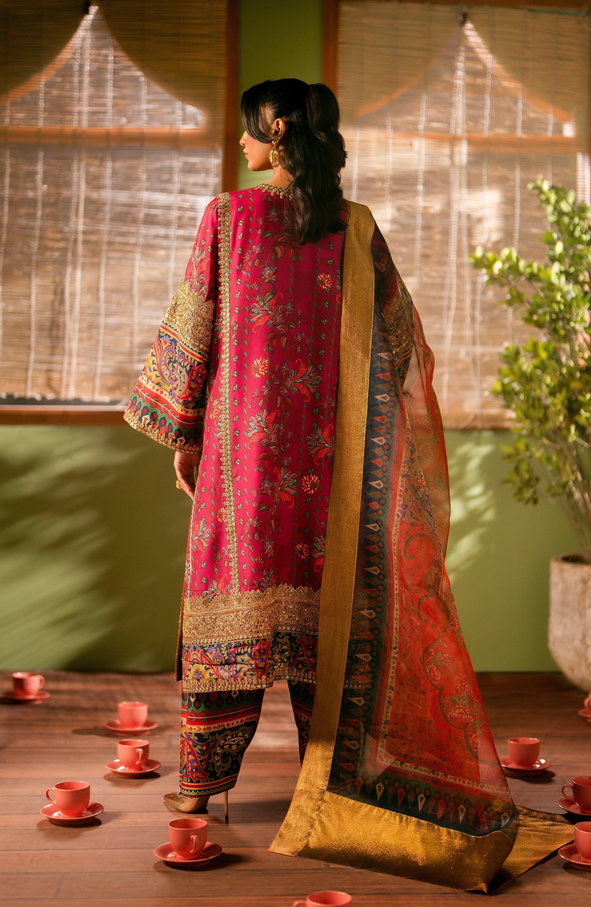 Maryum N Maria | Luxury Lawn 24 | Tefnut - Rang-e-Khaas