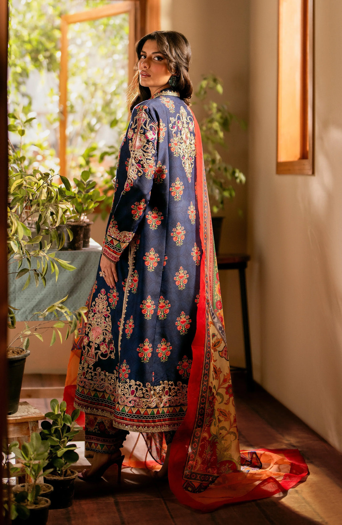 Maryum N Maria | Luxury Lawn 24 | Mariam - Rang-e-Khaas