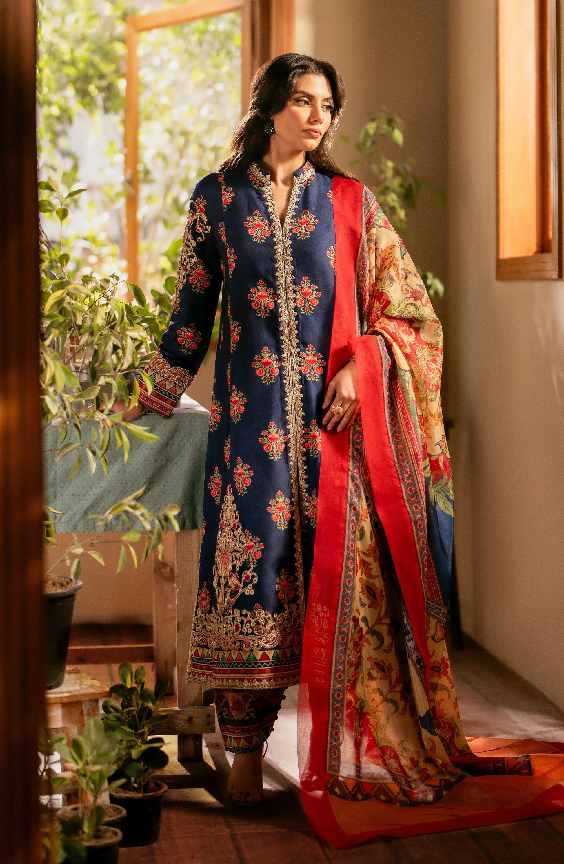 Maryum N Maria | Luxury Lawn 24 | Mariam - Rang-e-Khaas