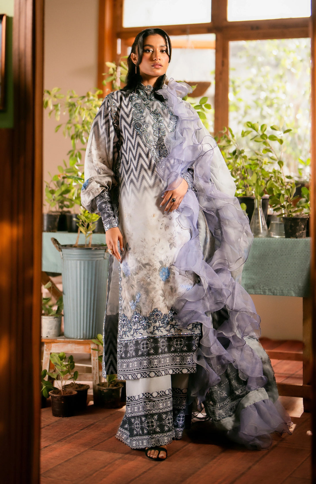 Maryum N Maria | Luxury Lawn 24 | Sara - Rang-e-Khaas