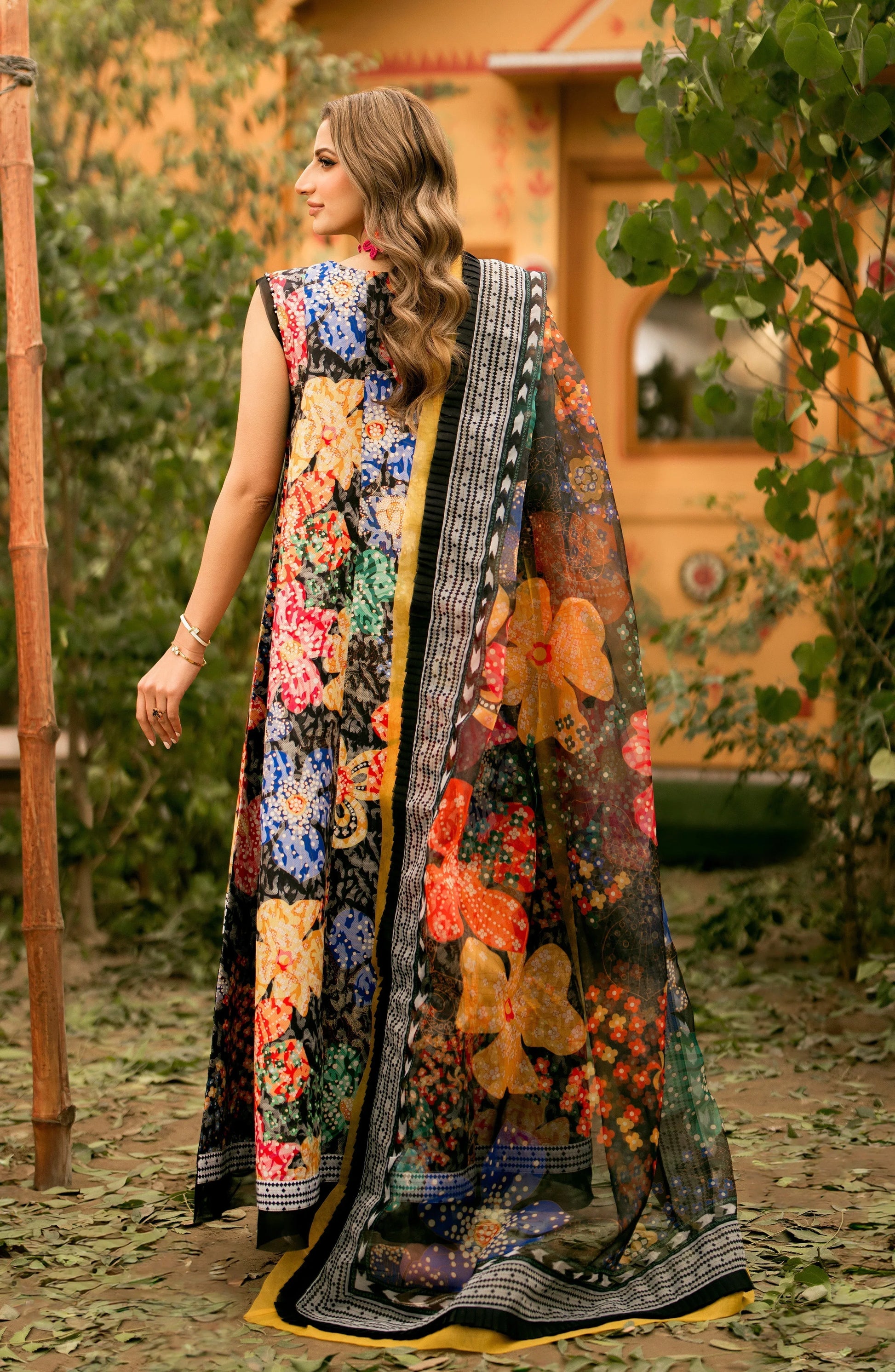 Maryum N Maria | Luxury Lawn 24 | Femi - Rang-e-Khaas