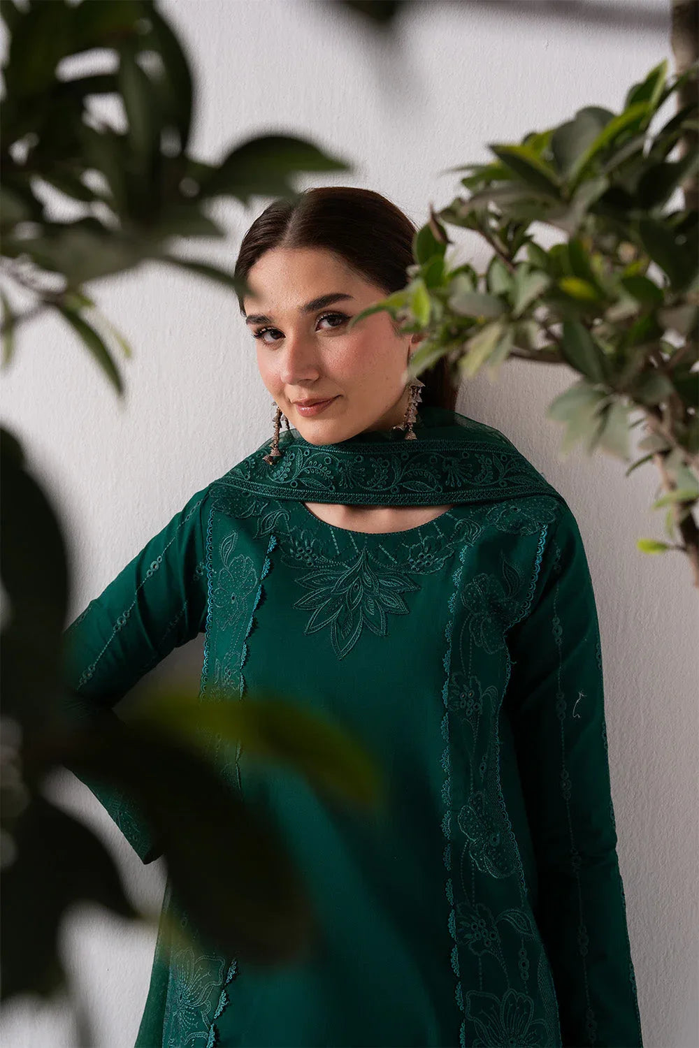 Maryum N Maria | Zuhur 25 | ZURI - Rang-e-Khaas