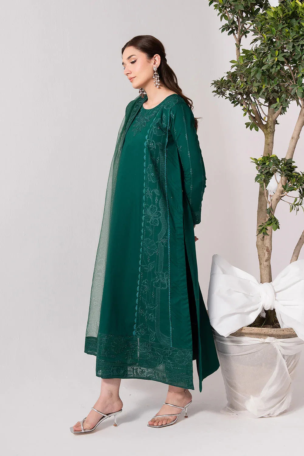 Maryum N Maria | Zuhur 25 | ZURI - Rang-e-Khaas
