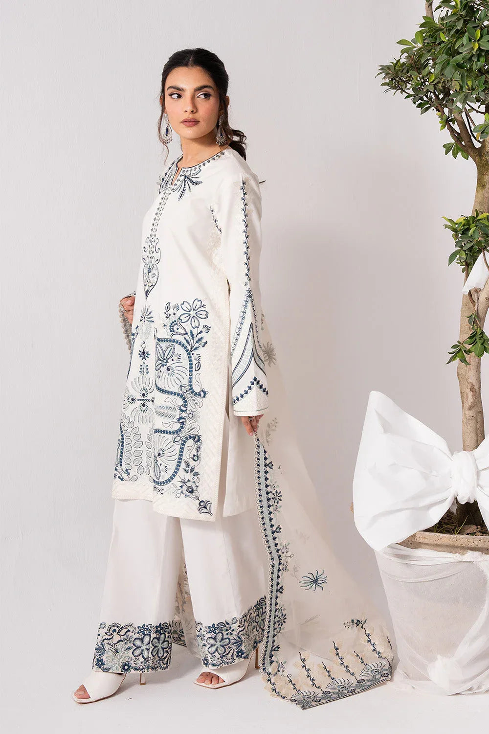 Maryum N Maria | Zuhur 25 | AUBREY - Rang-e-Khaas