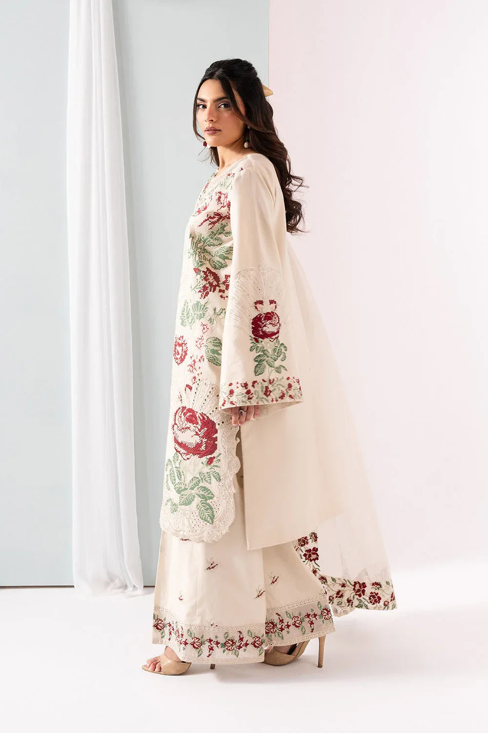 Maryum N Maria | Zuhur 25 | JULIA - Rang-e-Khaas