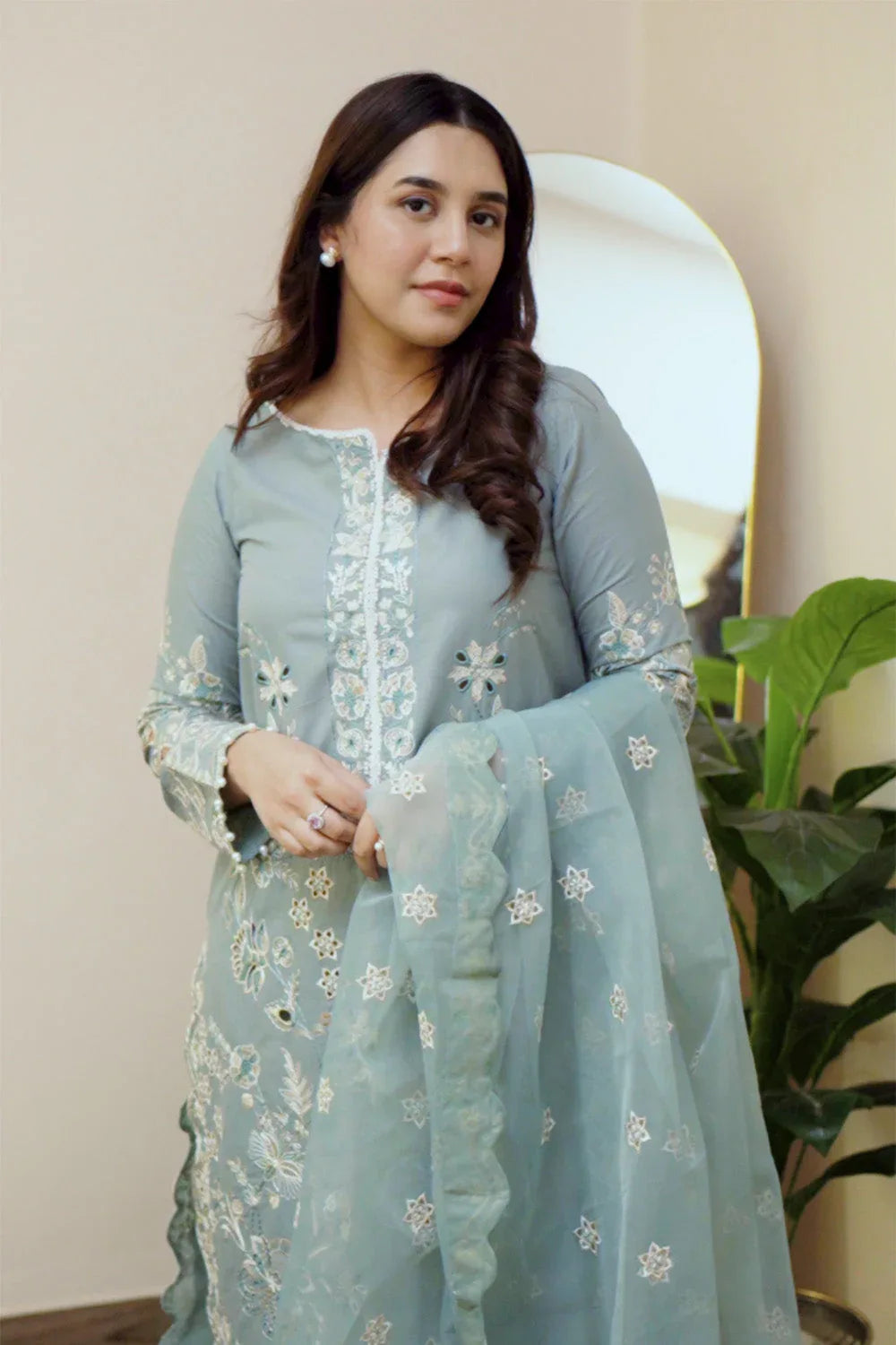 Maryum N Maria | Koel 25 | FIADH - MS50271 - Rang-e-Khaas