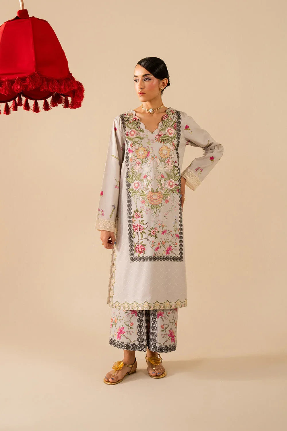 Maryum N Maria | Floren Lawn |   DAISY - Rang-e-Khaas