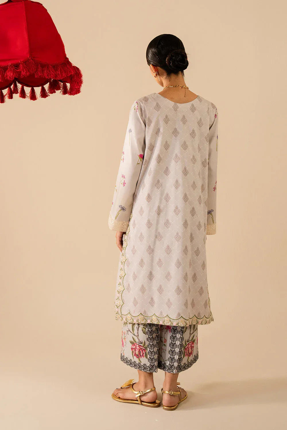 Maryum N Maria | Floren Lawn |   DAISY - Rang-e-Khaas