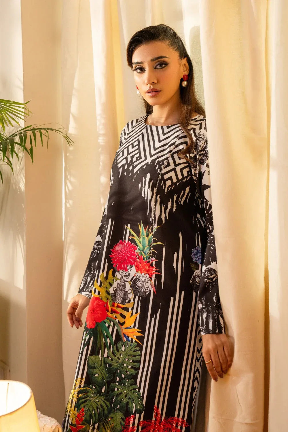 Maryum N Maria | Aurora Collection | AMOR - MS50508 - Rang-e-Khaas