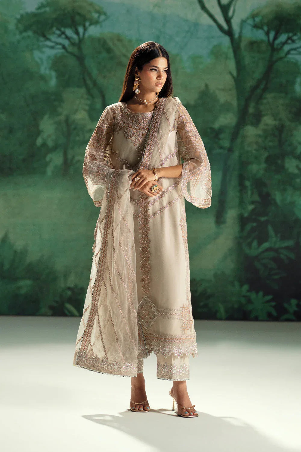 Maryum N Maria | Mushal Formals | GISÈLE - MSU5553 - Rang-e-Khaas
