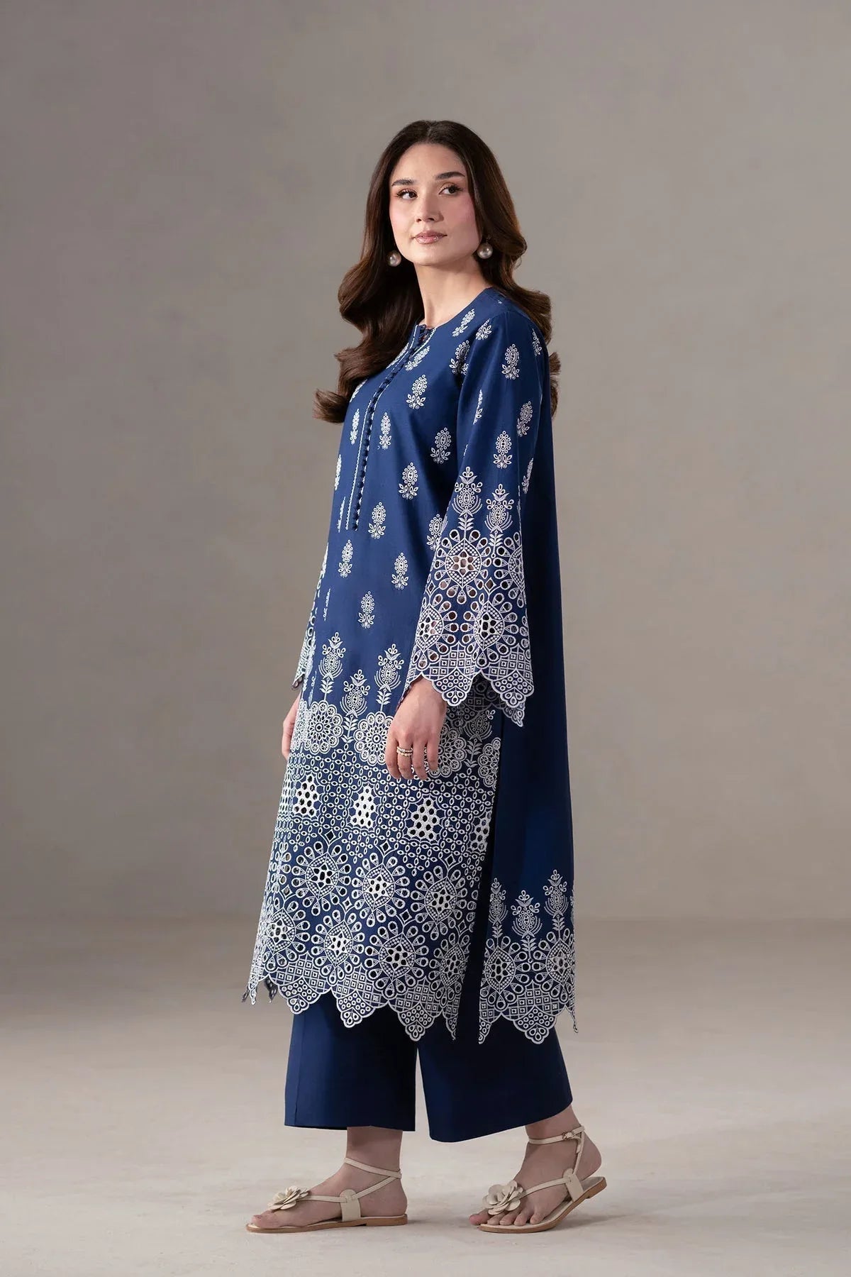 Akbar Aslam | Pret Lawn | Ovria - Rang-e-Khaas