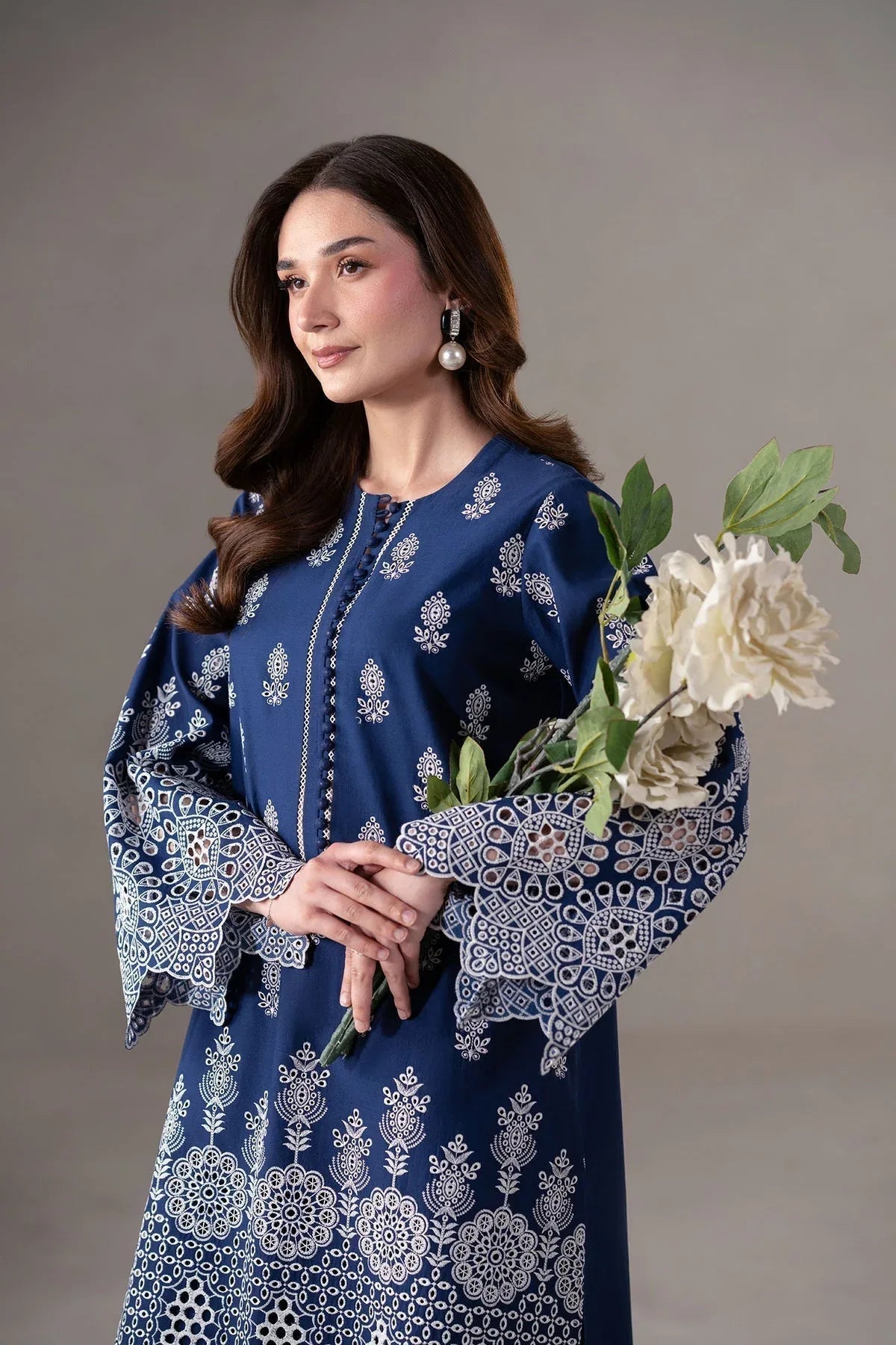 Akbar Aslam | Pret Lawn | Ovria - Rang-e-Khaas