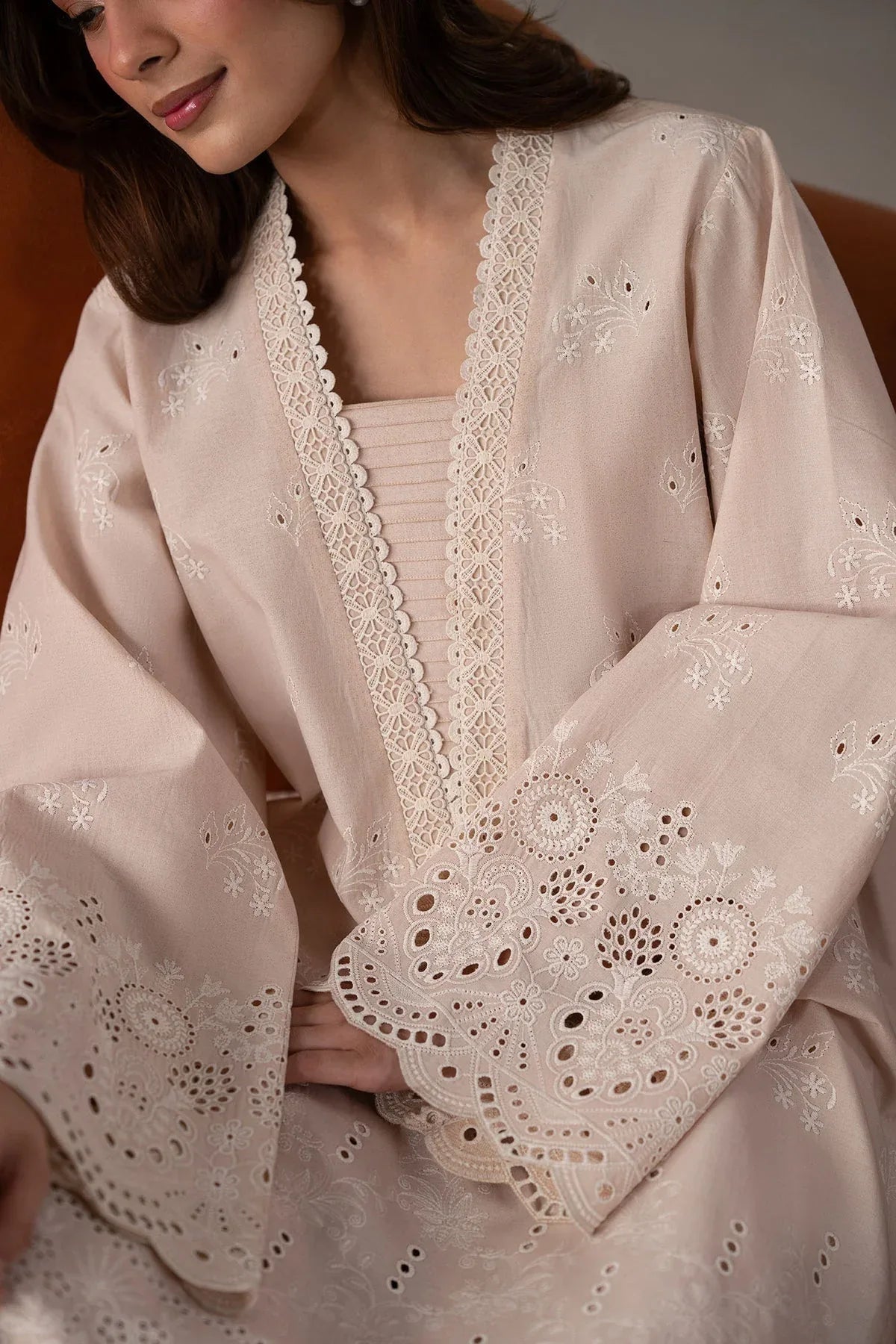 Akbar Aslam | Pret Lawn | Zira - Rang-e-Khaas