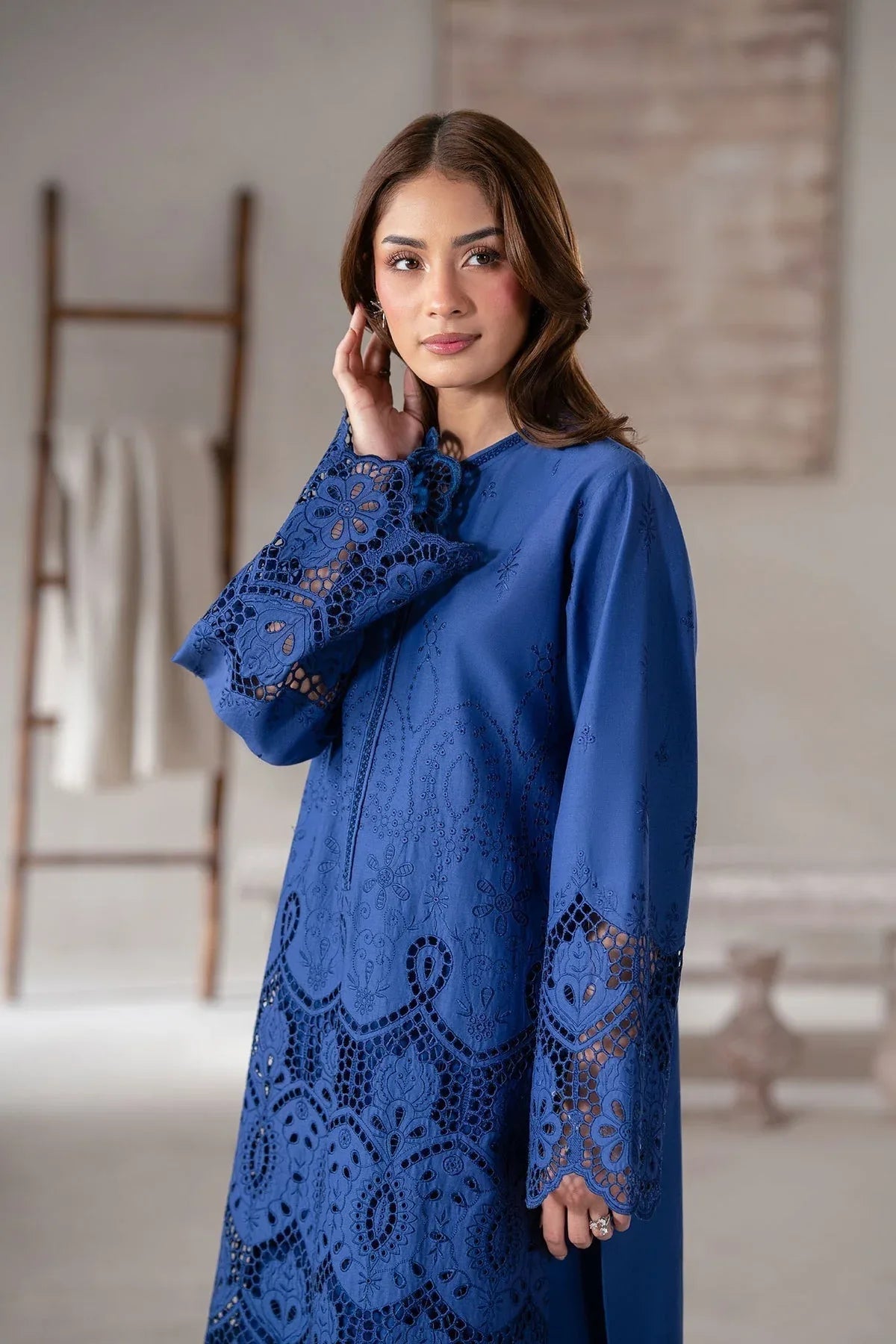Akbar Aslam | Pret Lawn | Vanta - Rang-e-Khaas