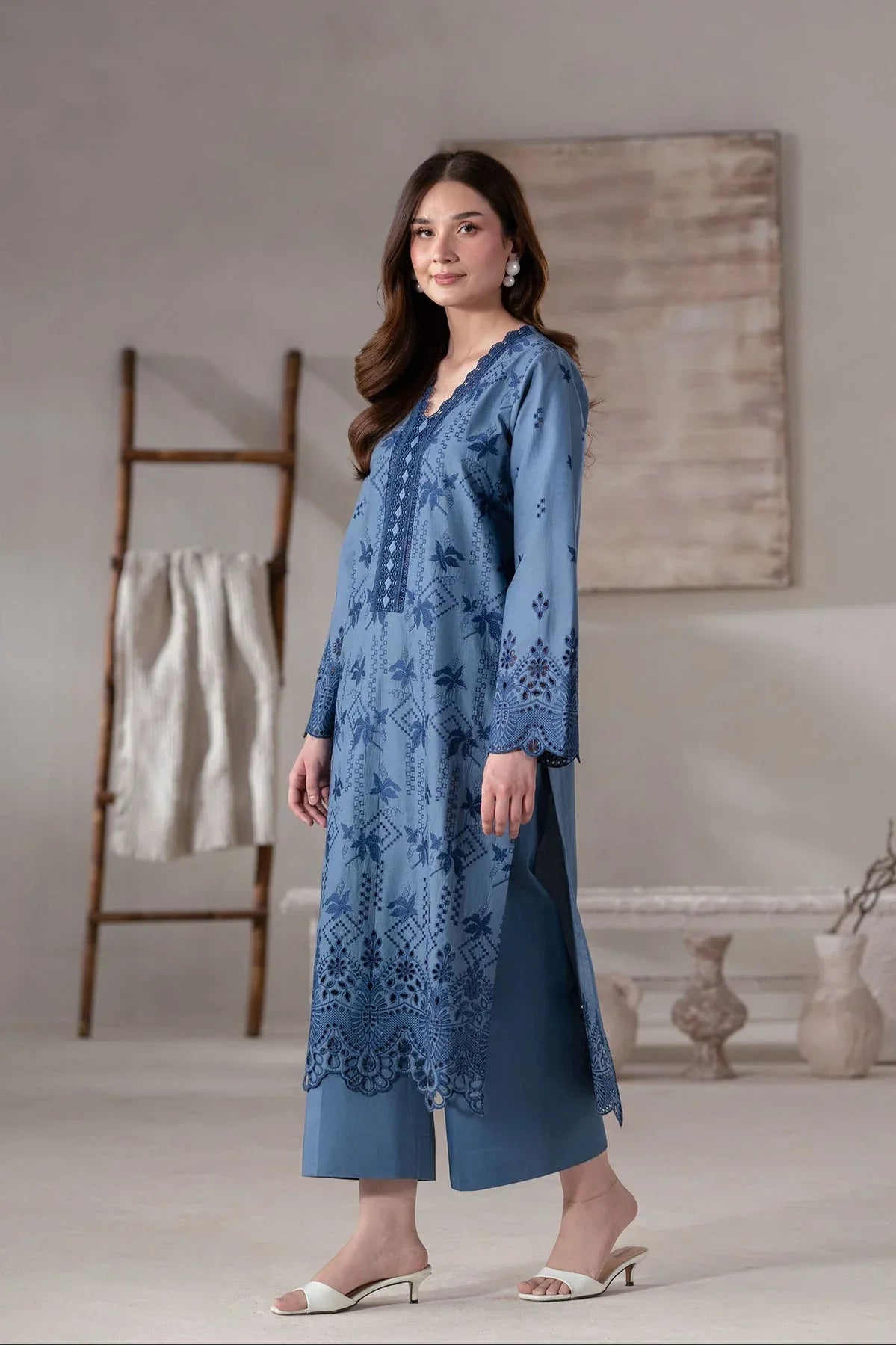 Akbar Aslam | Pret Lawn | Aven - Rang-e-Khaas