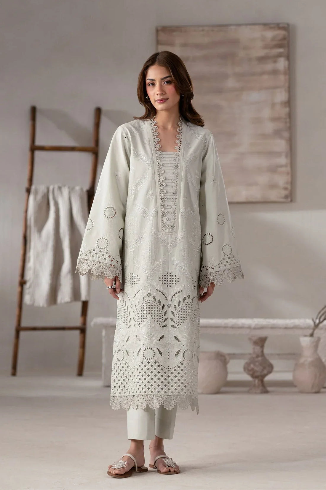 Akbar Aslam | Pret Lawn | Eyla - Rang-e-Khaas