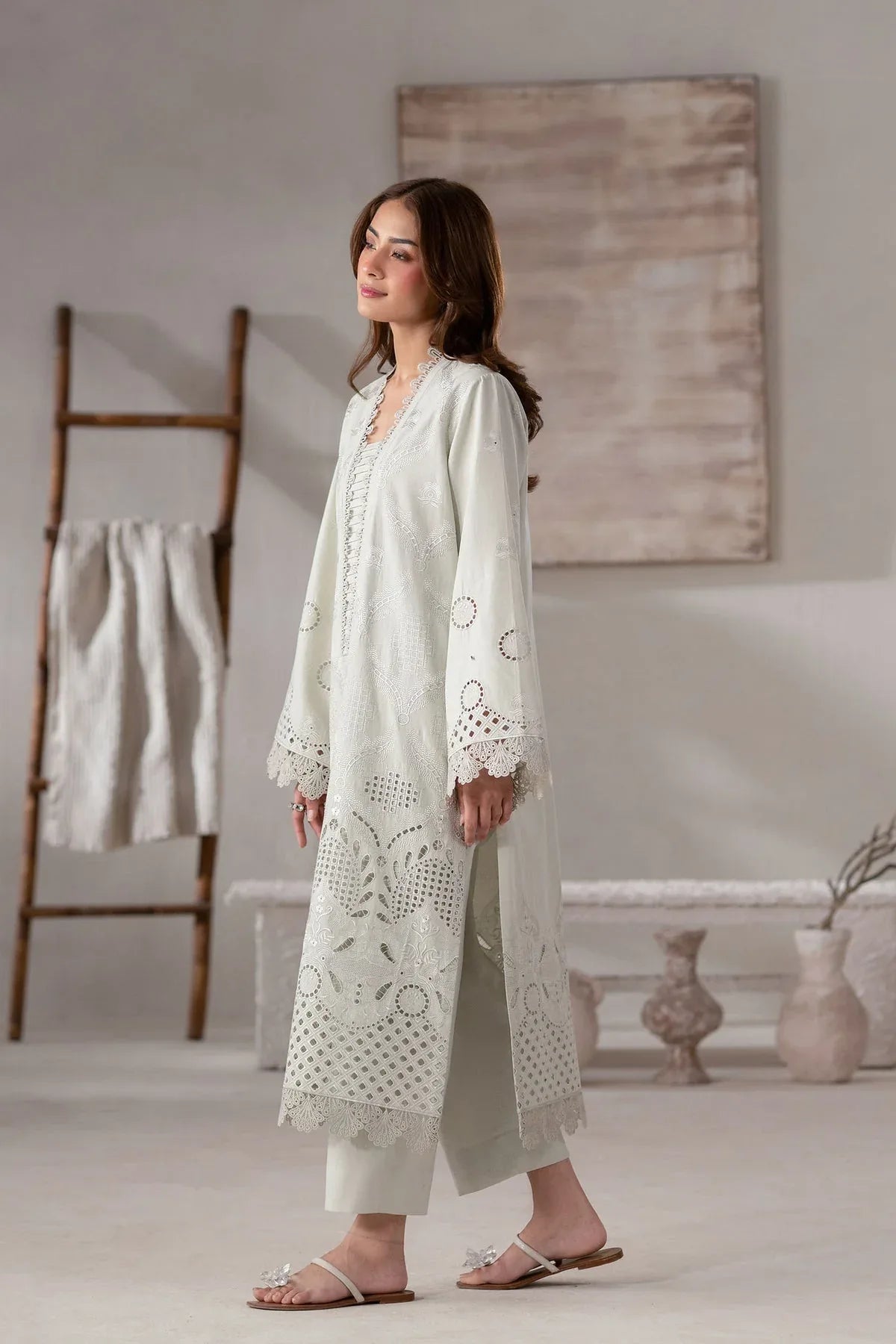 Akbar Aslam | Pret Lawn | Eyla - Rang-e-Khaas