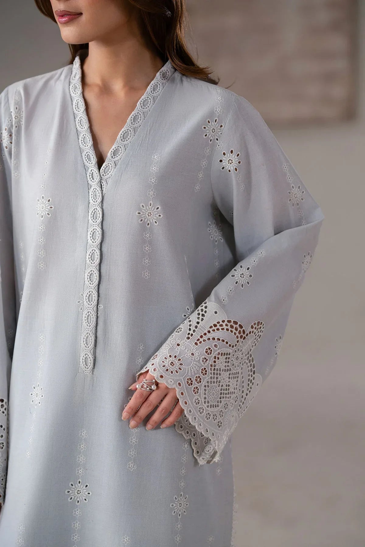 Akbar Aslam | Pret Lawn | Aithra - Rang-e-Khaas
