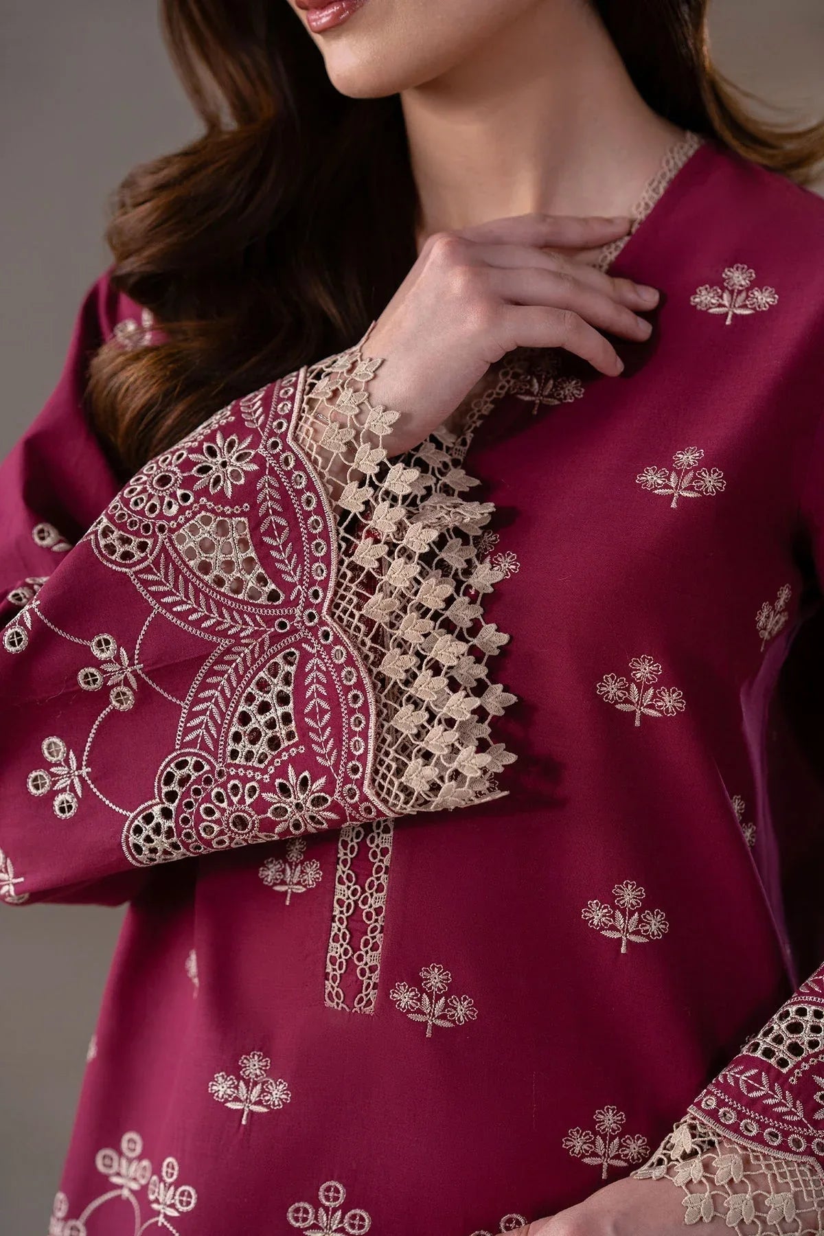 Akbar Aslam | Pret Lawn | Raven - Rang-e-Khaas