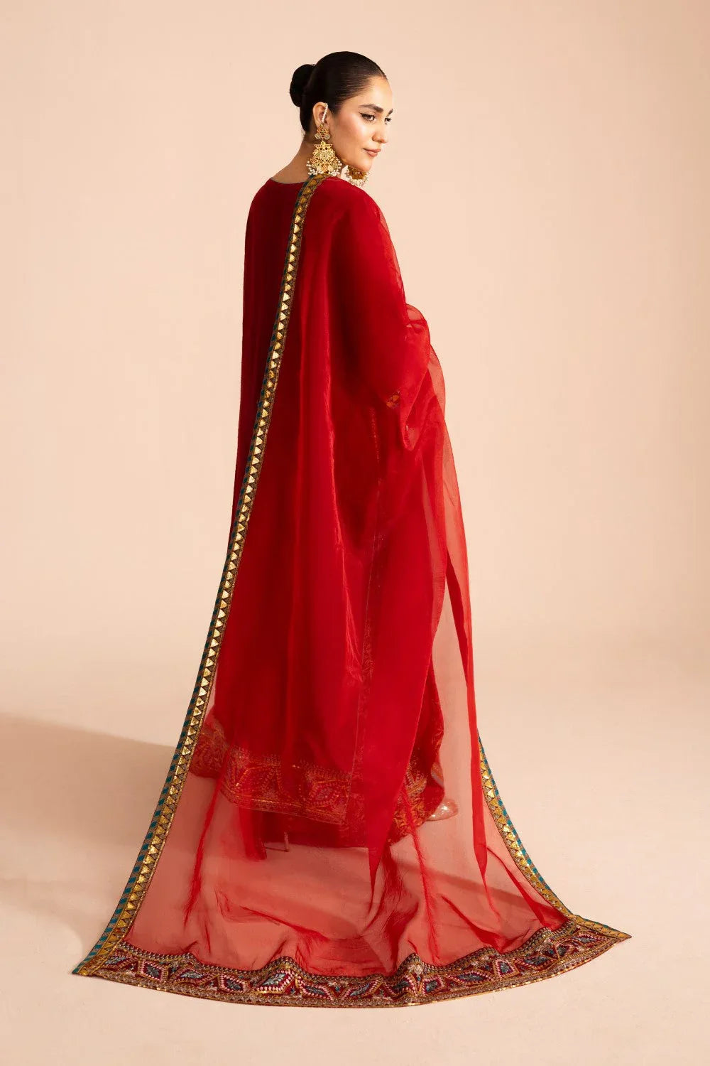 Maryum N Maria | Iris Formals | DILREET - Rang-e-Khaas