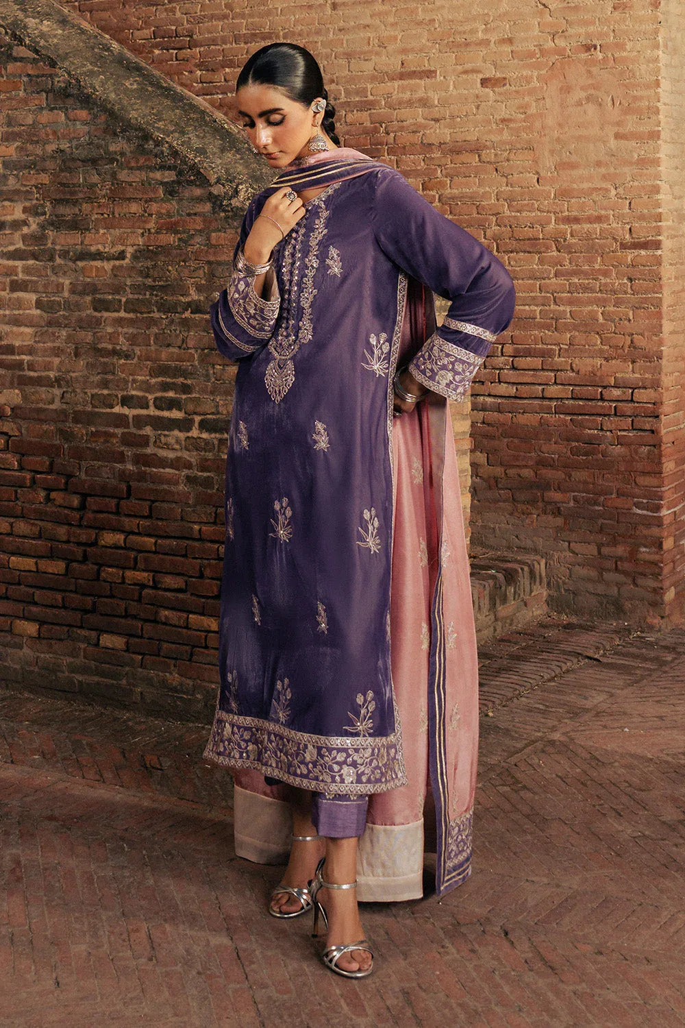 Maryum N Maria | Gulshan e Makhmal | MAËLLE - MSS5606 - Rang-e-Khaas