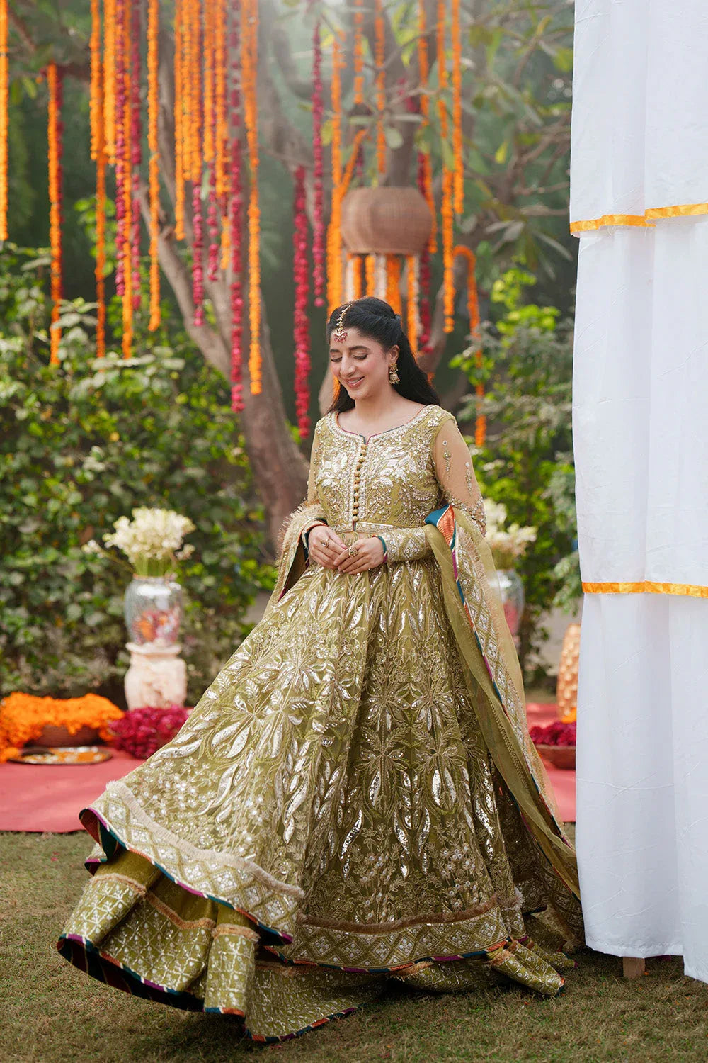 Maryum N Maria | Husn Wedding Formals | MORBAGH - MWS5645 - Rang-e-Khaas
