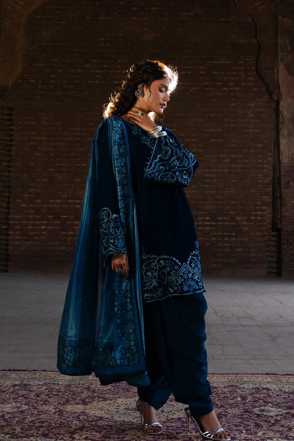 Maryum N Maria | Gulshan e Makhmal | CAPUCINE - MWS5888 - Rang-e-Khaas