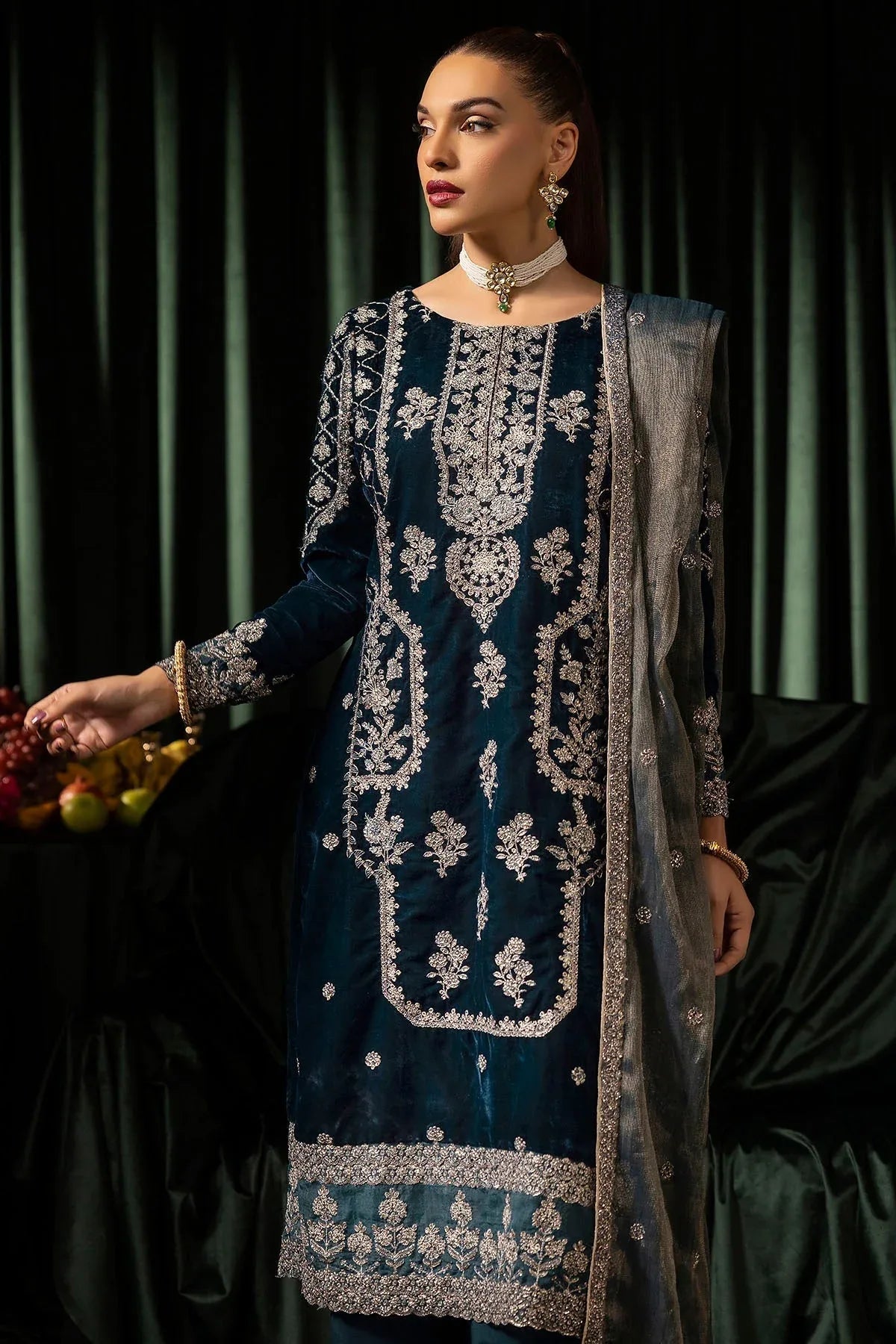 Motifz | Velvet Formals | 5093-DANEEN - Rang-e-Khaas