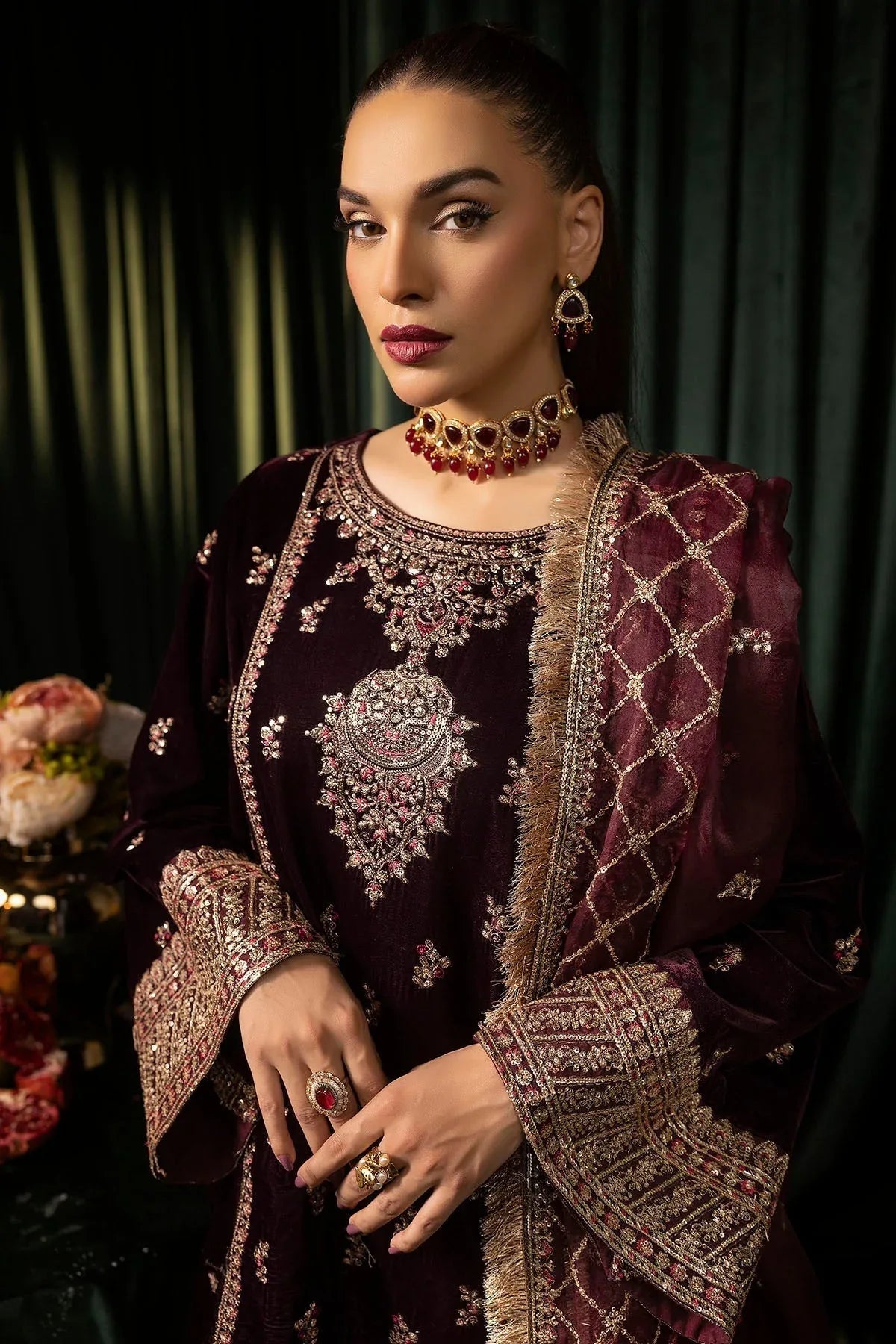 Motifz | Velvet Formals | 5095-MAZNEEN - Rang-e-Khaas