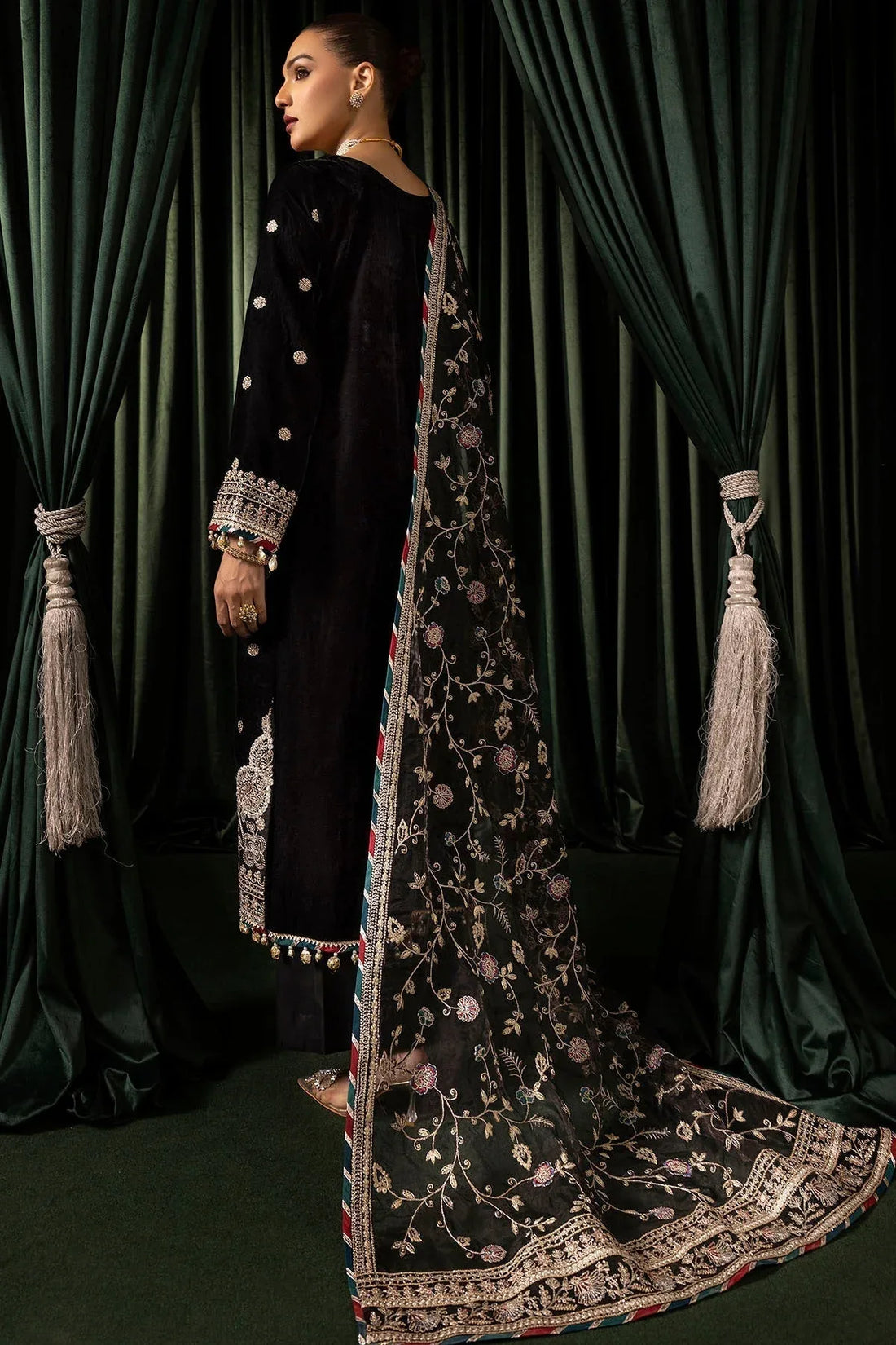 Motifz | Velvet Formals | 5098-FARZEEN - Rang-e-Khaas