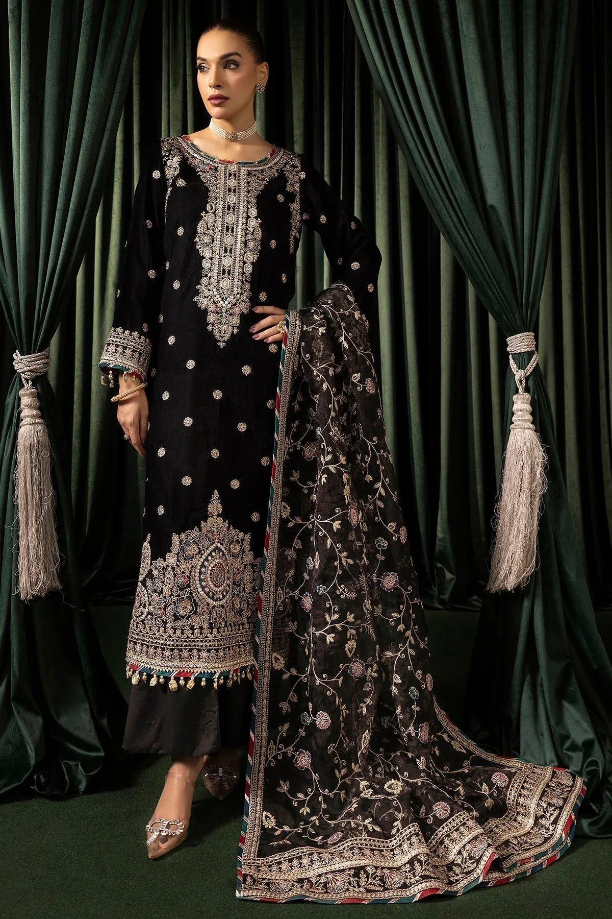 Motifz | Velvet Formals | 5098-FARZEEN - Rang-e-Khaas
