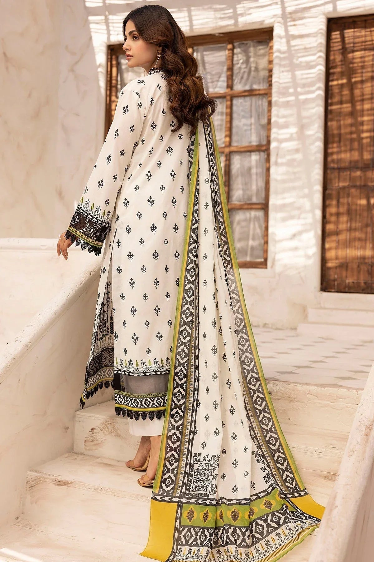 Motifz | Umang Lawn | 5417-SIRAA - Rang-e-Khaas