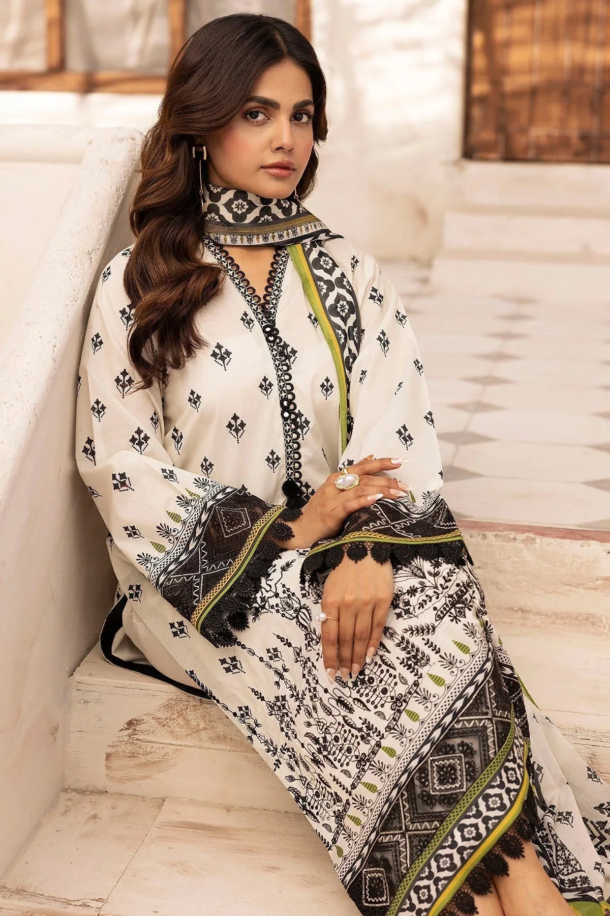 Motifz | Umang Lawn | 5417-SIRAA - Rang-e-Khaas