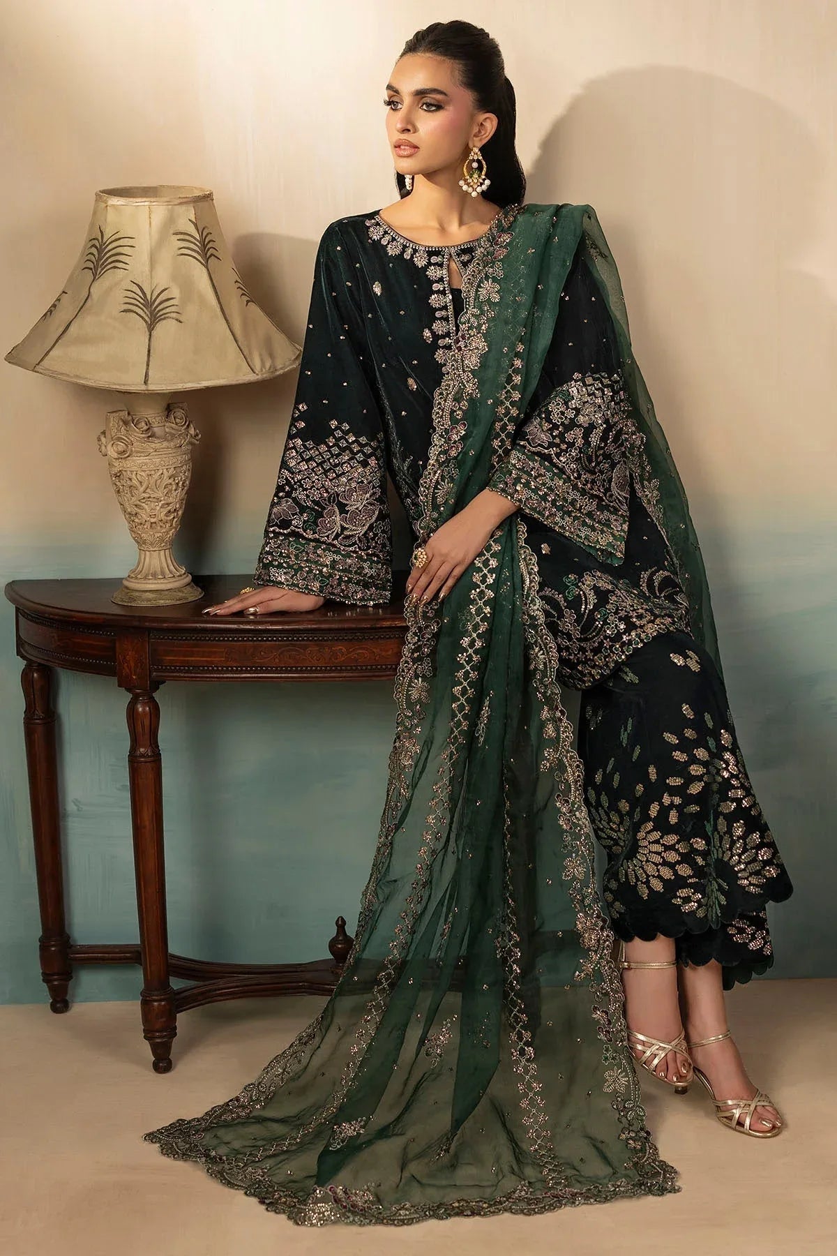 Motifz | Premium Winter 25 | 5666-AELLA - Rang-e-Khaas