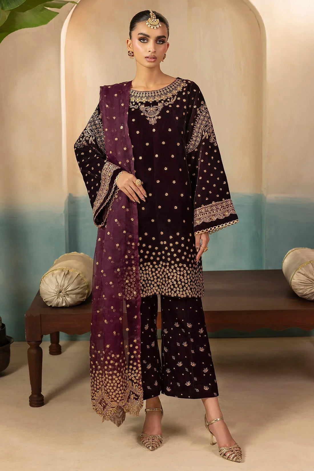 Motifz | Premium Winter 25 | 5668-CORAL - Rang-e-Khaas