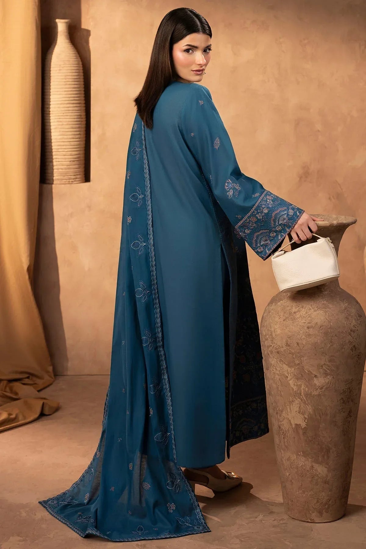 Motifz | Premium Winter 25 | 5677-MEADOW - Rang-e-Khaas