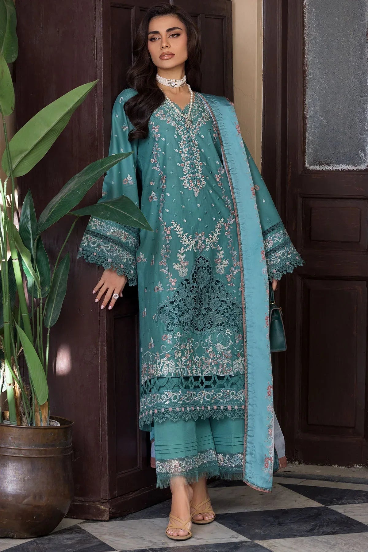 5922-MIDNIGHT EMBROIDERED LAWN UNSTITCHED