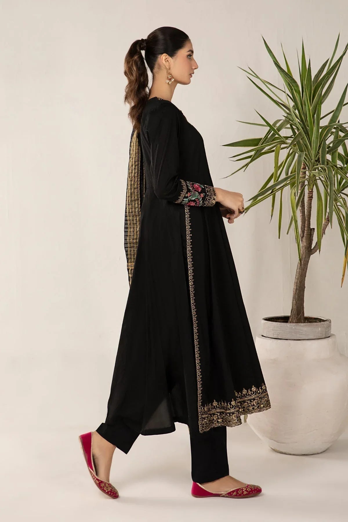 Maria B | Casual Pret 2024 | DW-EF24-115 - Rang-e-Khaas