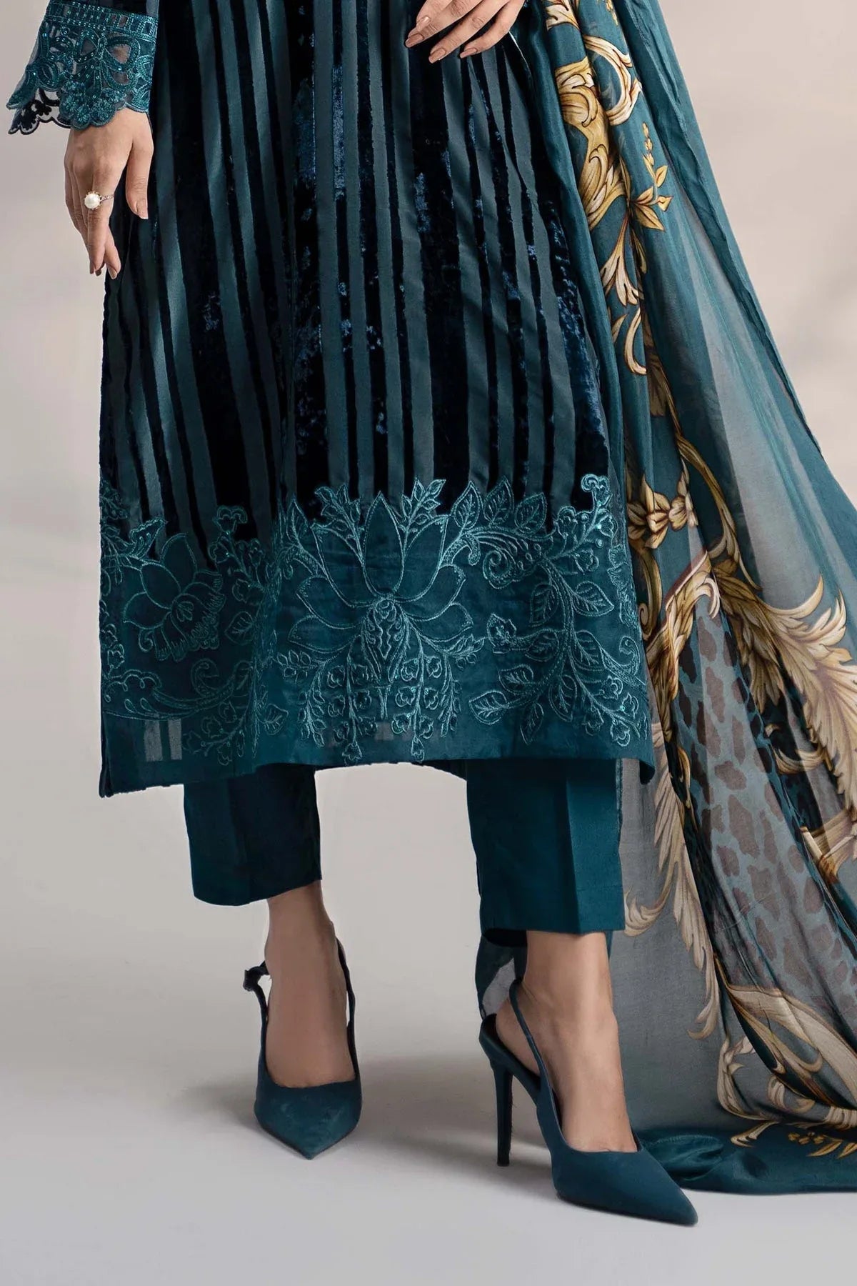 Maria B | Casual Pret 2024 |  DW-W24-173 - Rang-e-Khaas