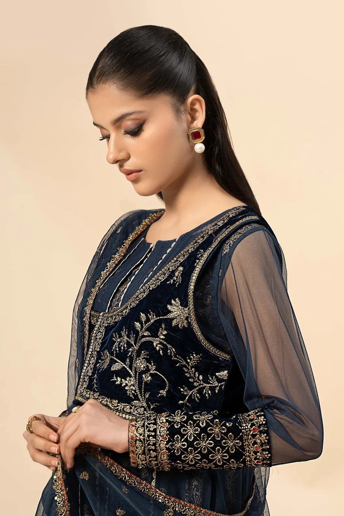 Maria B | Casual Pret 2024 | Khaddar Suit | DW-W24-151 - Rang-e-Khaas